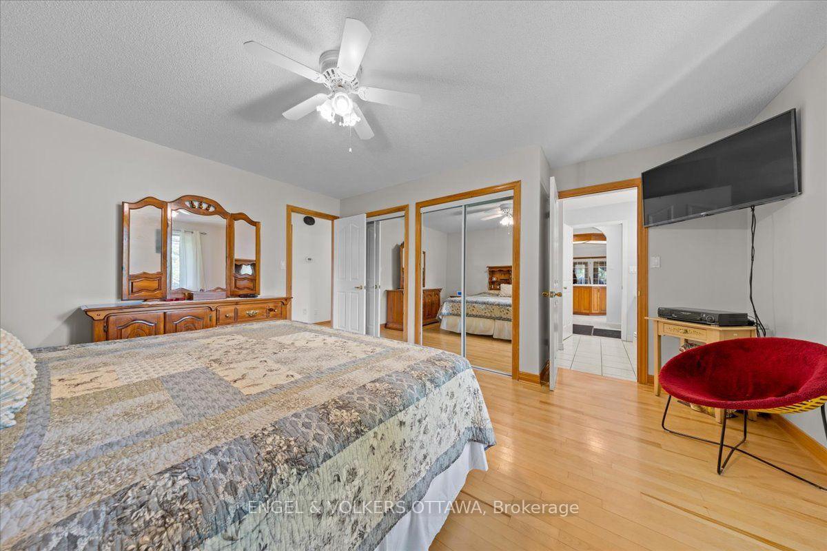 Photo 23 of 3805 Big Rideau Lake Road, Rideau Lakes, Rideau Lakes (South Burgess) Twp — HOMEH