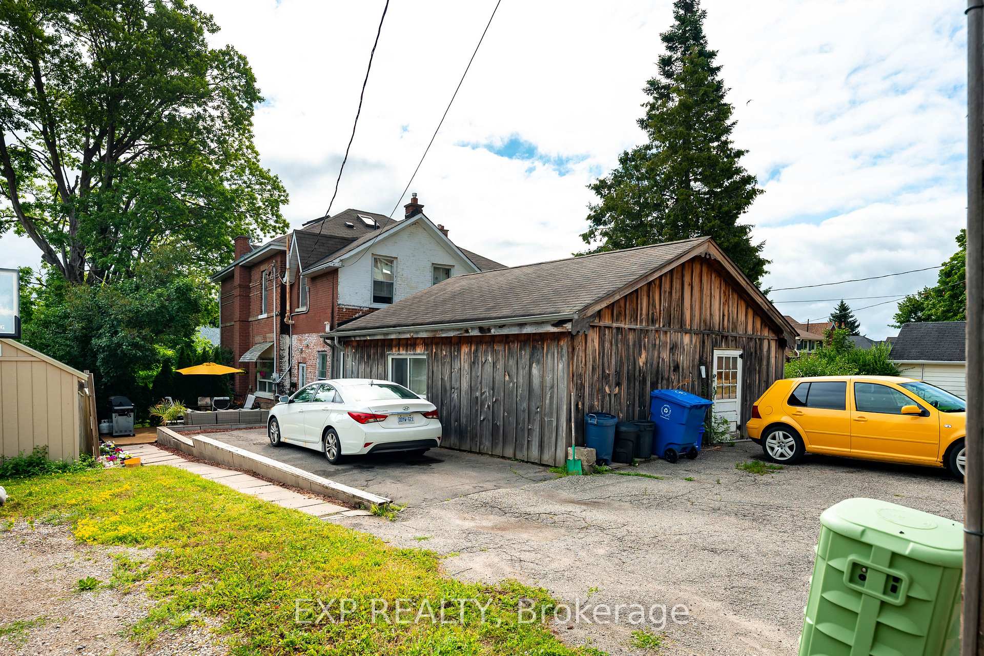 Photo 2 of 48 First Street, Orangeville — HOMEH