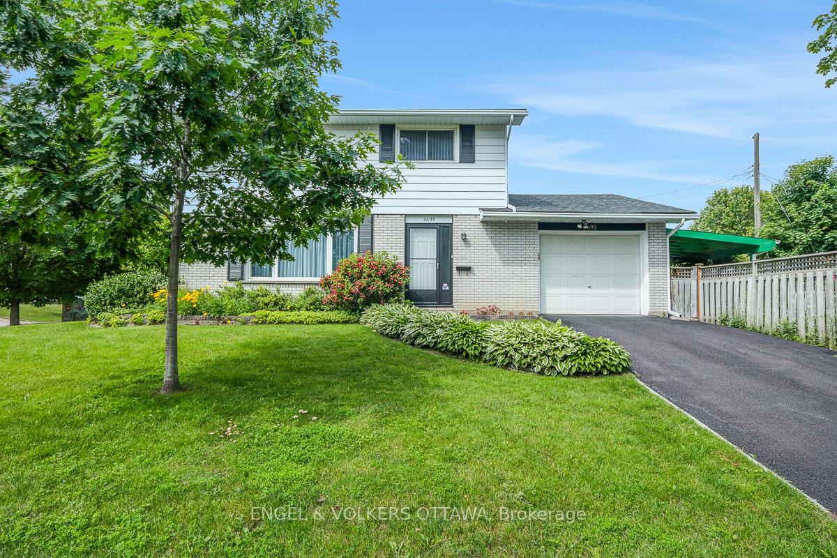 Photo of 2695 Hickson Crescent S