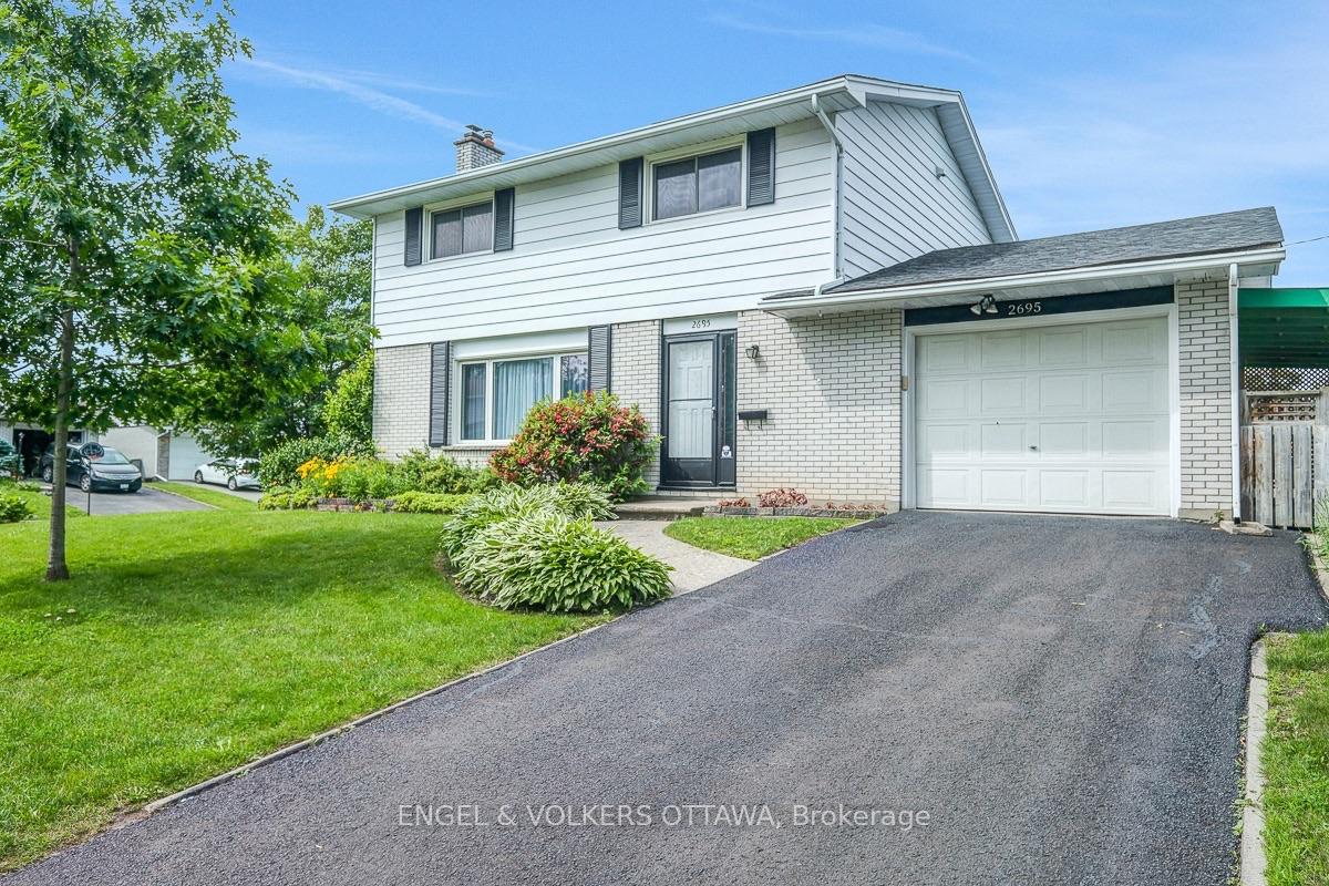 Photo 2 of 2695 Hickson Crescent S, Ottawa, Redwood Park — HOMEH