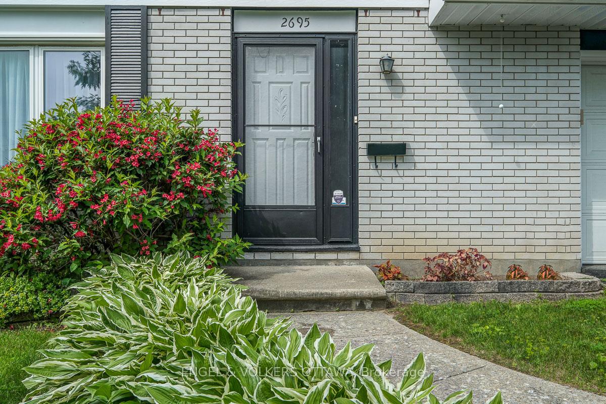 Photo 5 of 2695 Hickson Crescent S, Ottawa, Redwood Park — HOMEH