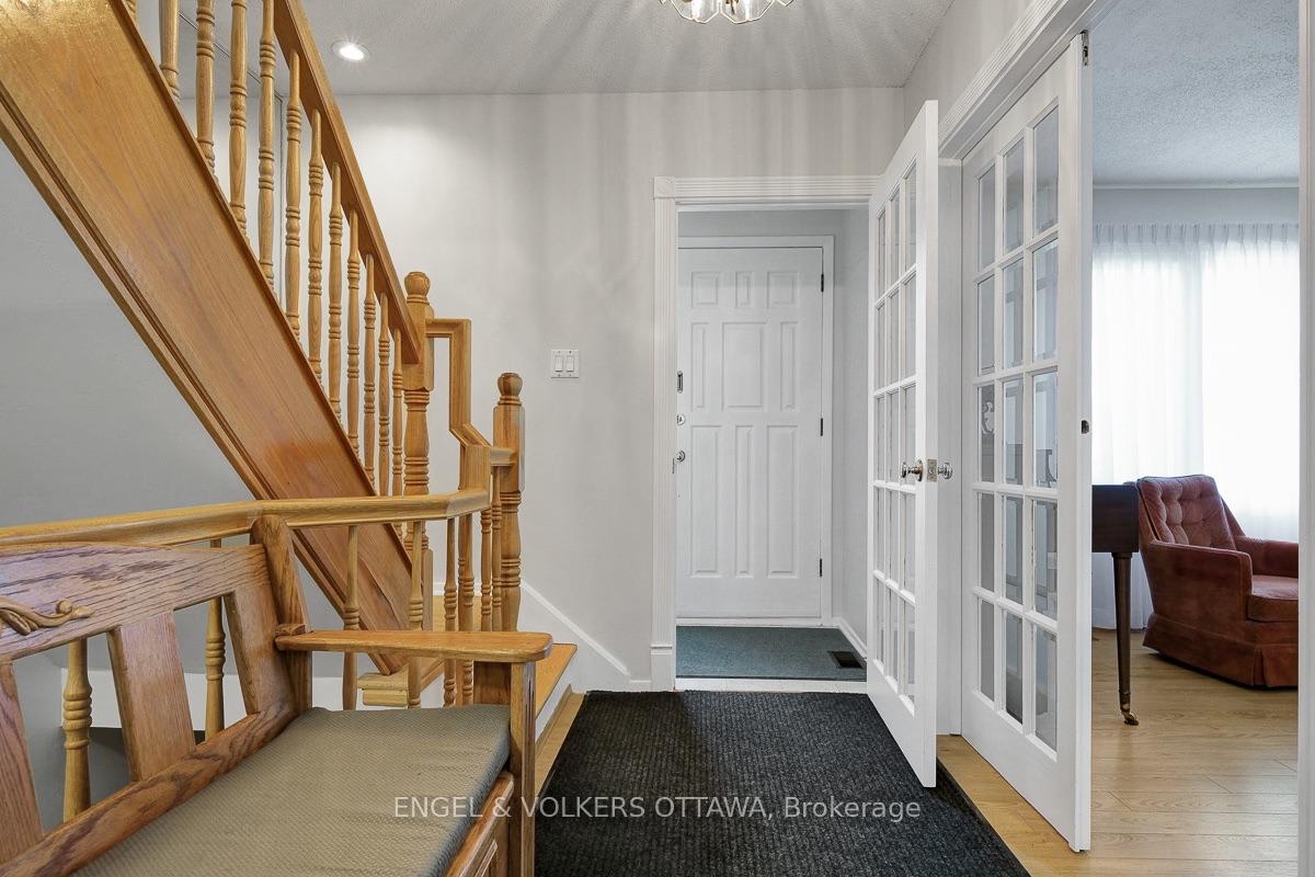 Photo 7 of 2695 Hickson Crescent S, Ottawa, Redwood Park — HOMEH
