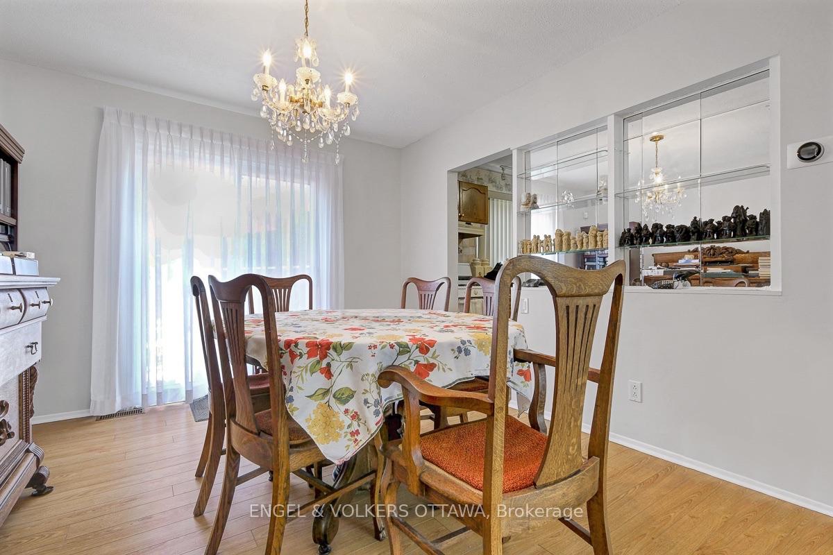 Photo 13 of 2695 Hickson Crescent S, Ottawa, Redwood Park — HOMEH