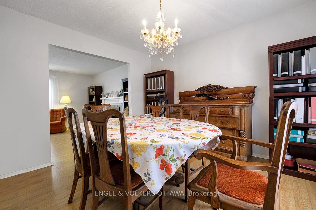 Photo 15 of 2695 Hickson Crescent S, Ottawa, Redwood Park — HOMEH