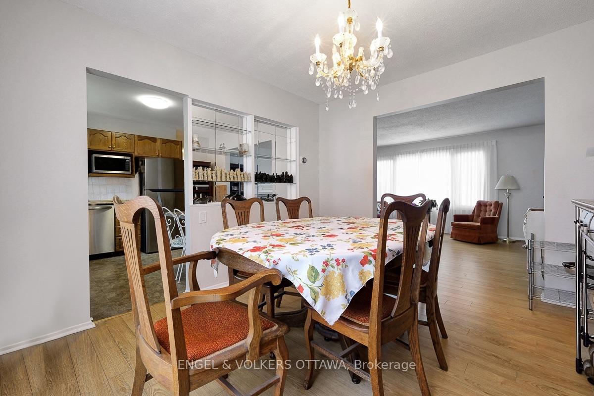 Photo 16 of 2695 Hickson Crescent S, Ottawa, Redwood Park — HOMEH