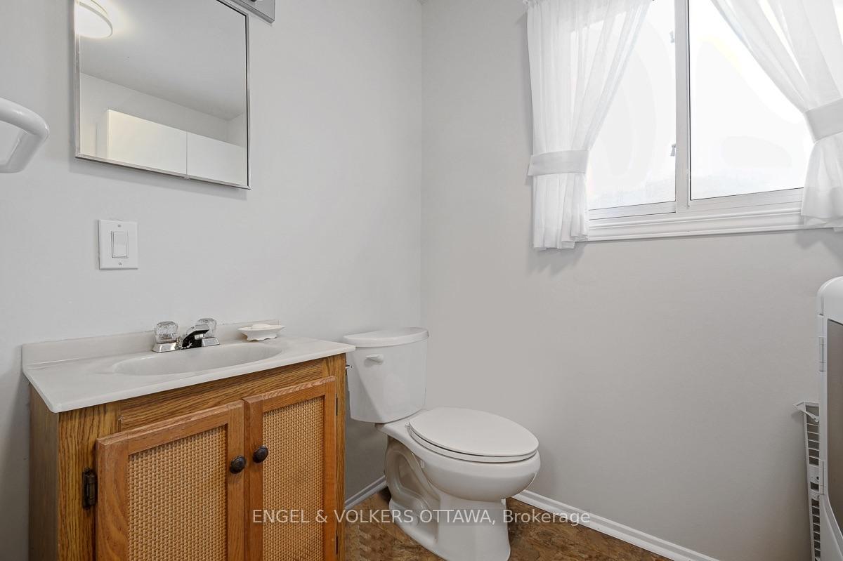 Photo 21 of 2695 Hickson Crescent S, Ottawa, Redwood Park — HOMEH