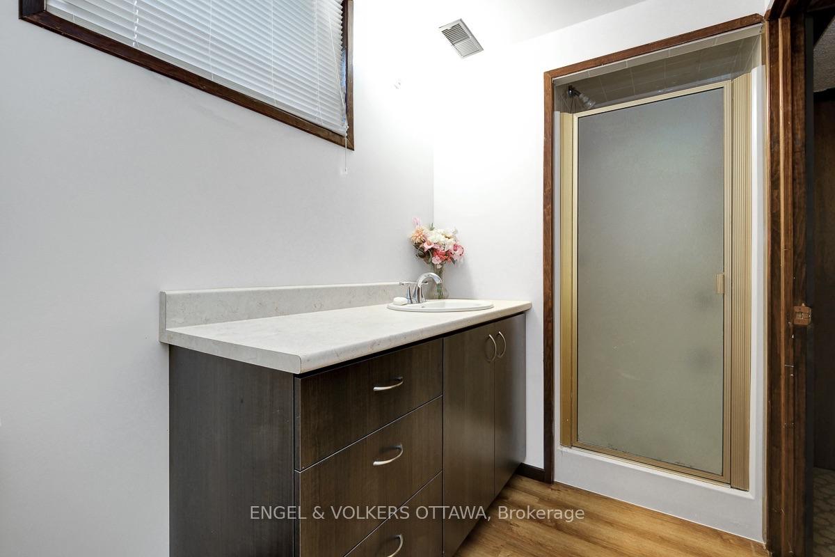 Photo 29 of 2695 Hickson Crescent S, Ottawa, Redwood Park — HOMEH