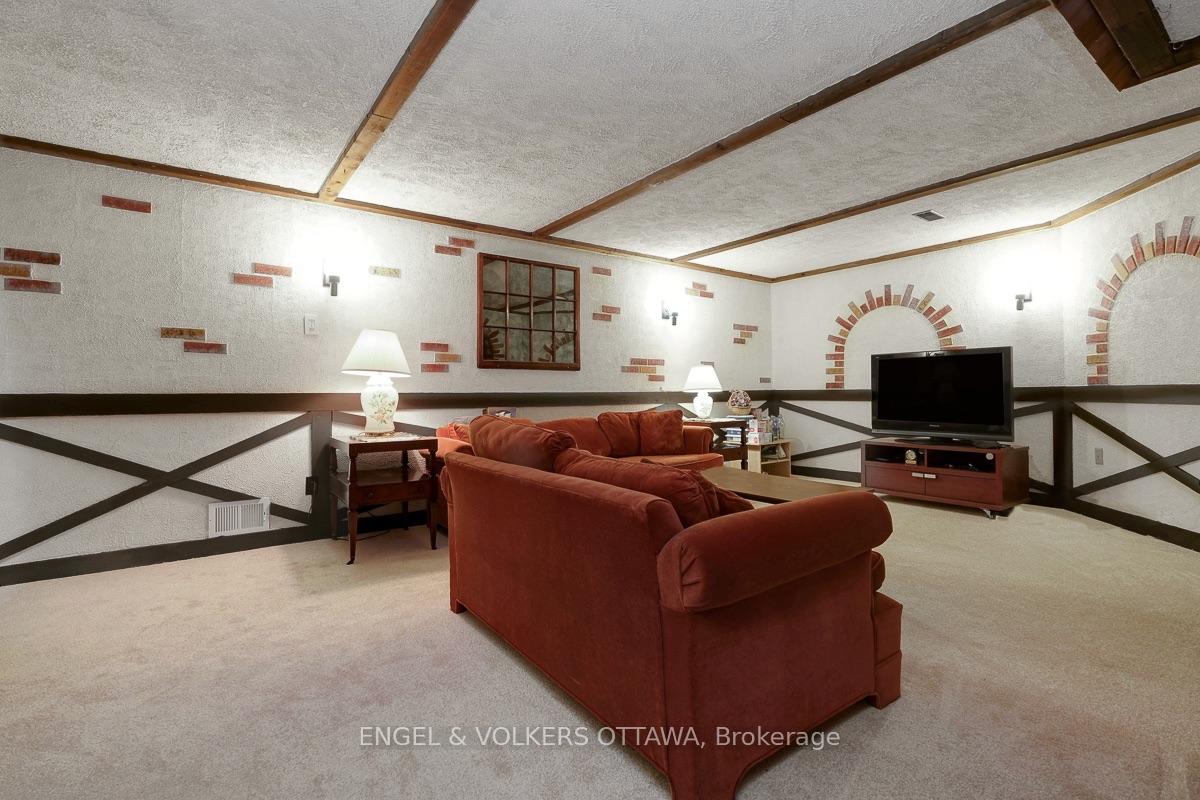 Photo 30 of 2695 Hickson Crescent S, Ottawa, Redwood Park — HOMEH