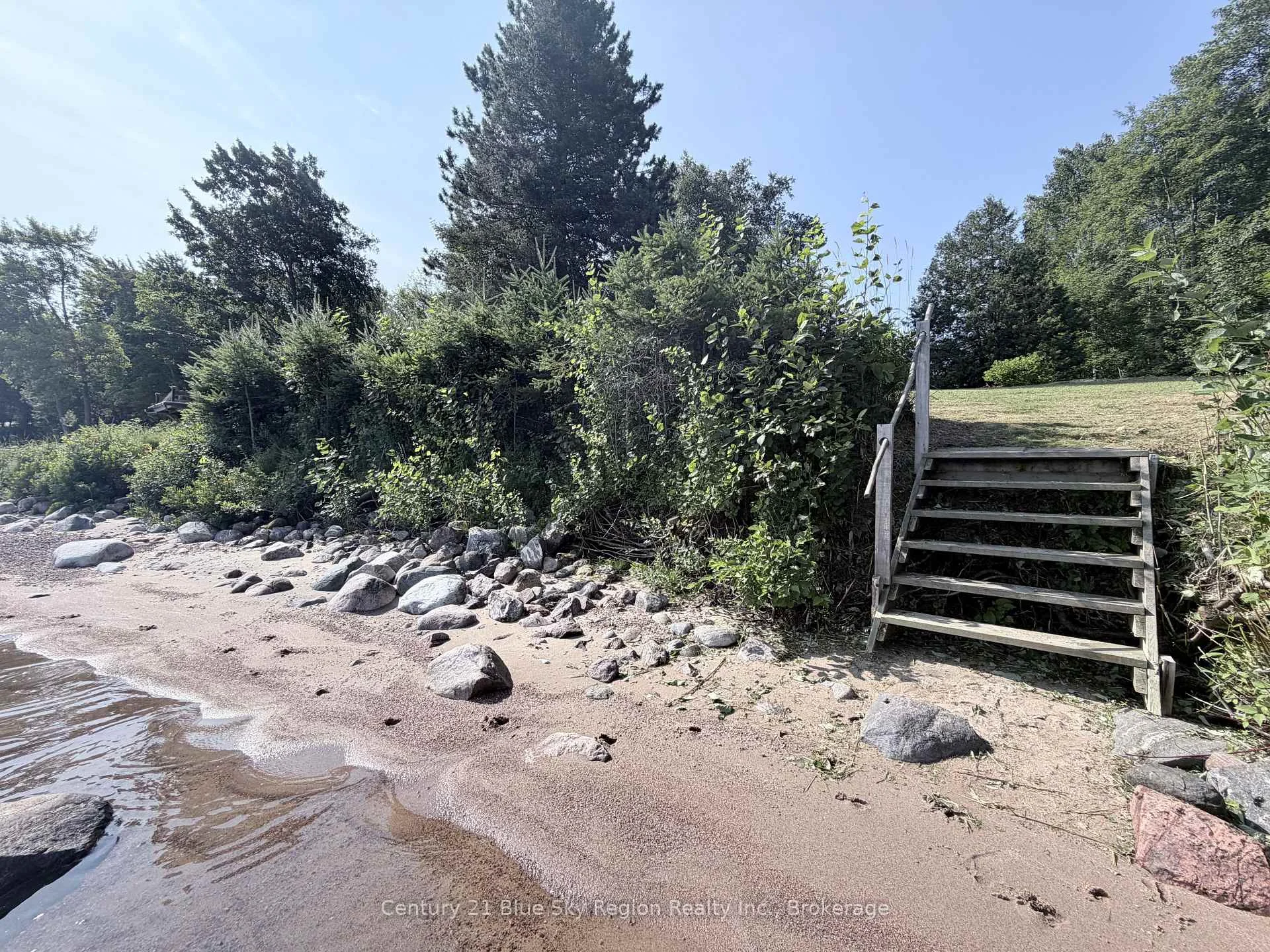 Photo 3 of 64 Ninovan Road E, Callander — HOMEH