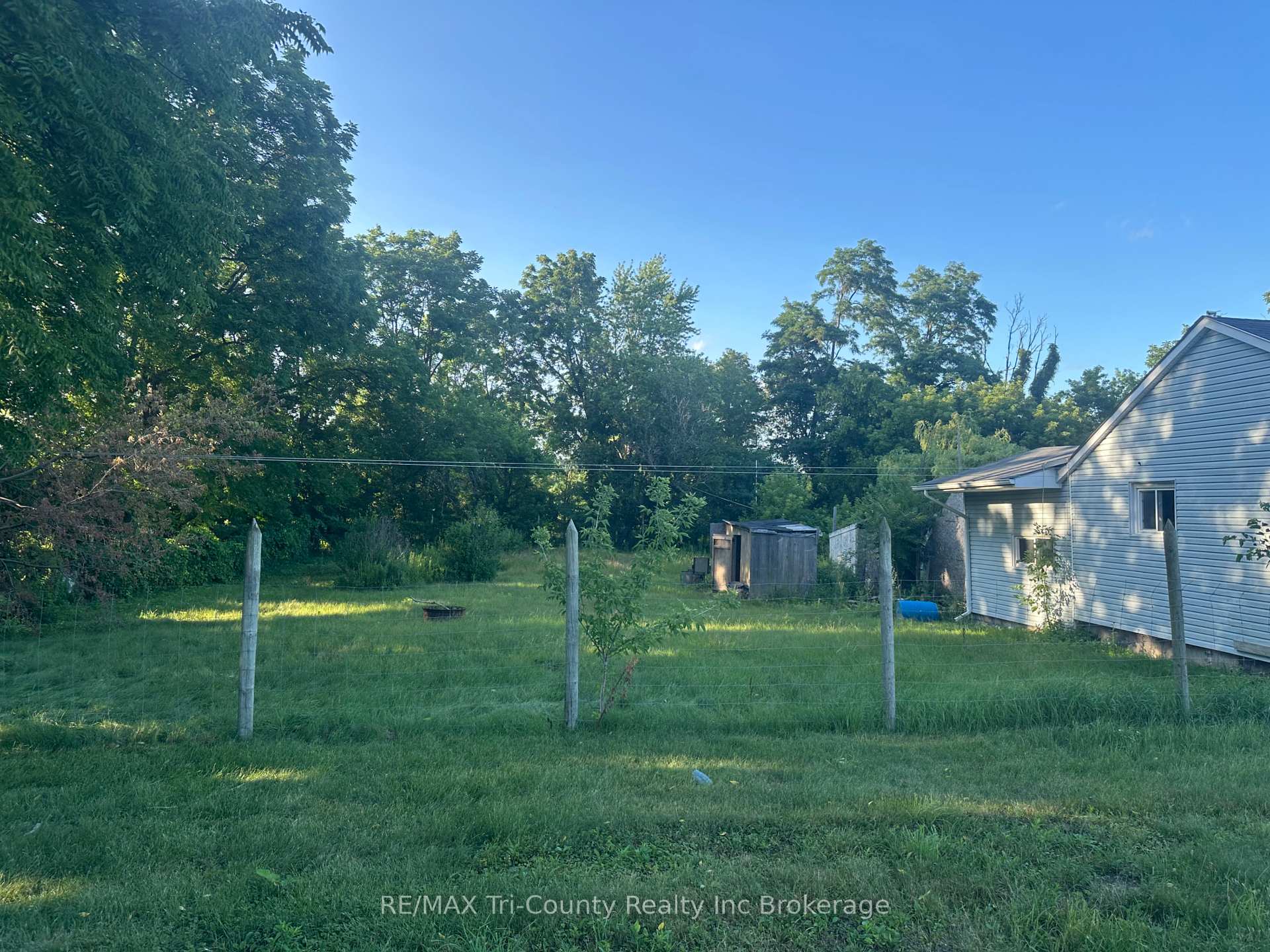 Photo 11 of 6 Pearl Street, St. Thomas — HOMEH