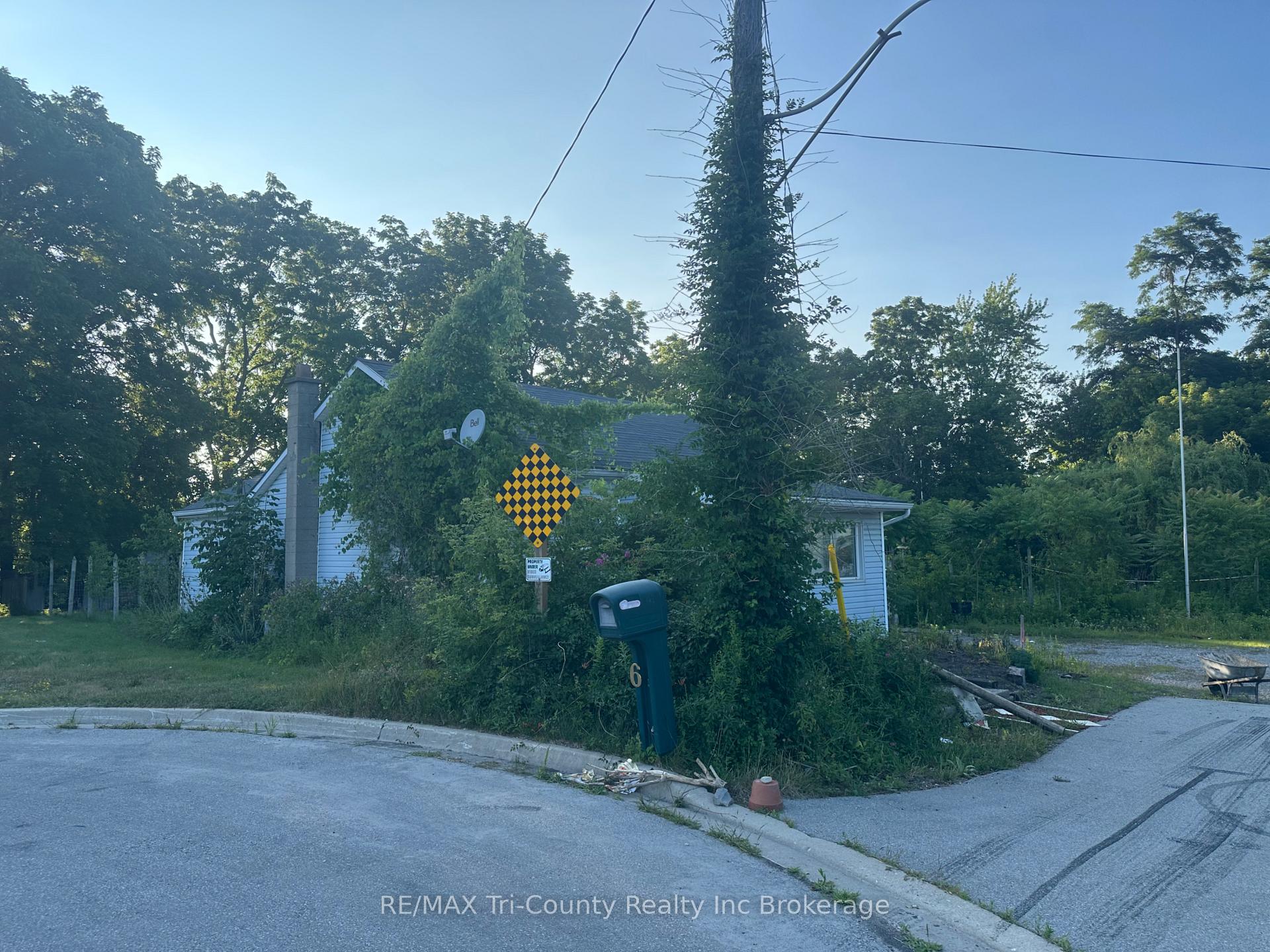 Photo 13 of 6 Pearl Street, St. Thomas — HOMEH