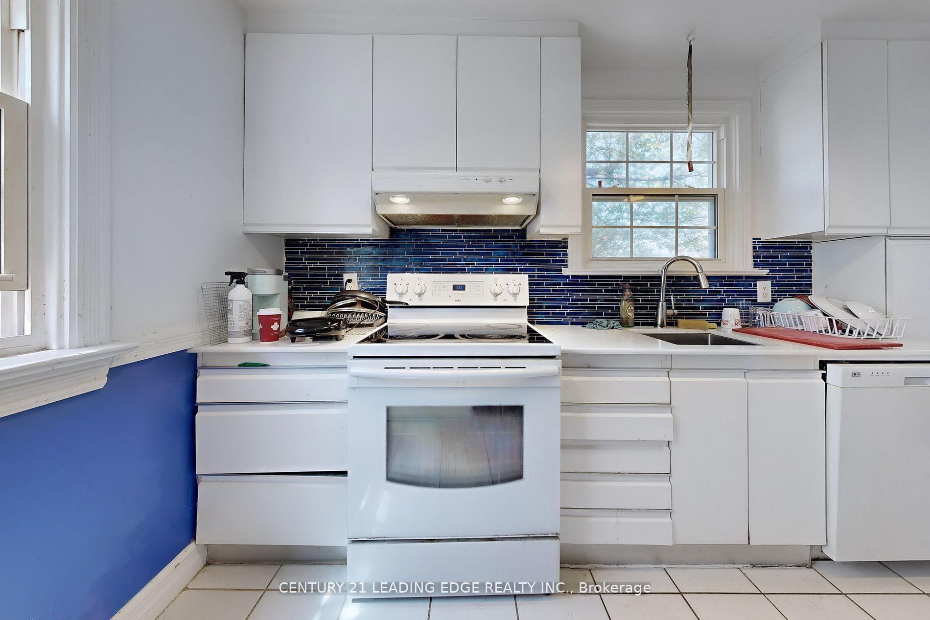 Photo 14 of Unit A, 21 Wexford Boulevard, Scarborough, Wexford-Maryvale — HOMEH