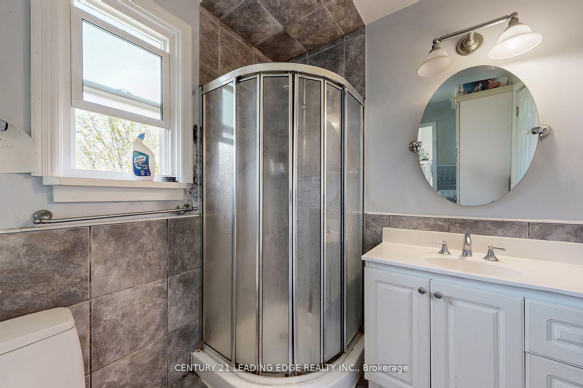 Photo 20 of Unit A, 21 Wexford Boulevard, Scarborough, Wexford-Maryvale — HOMEH