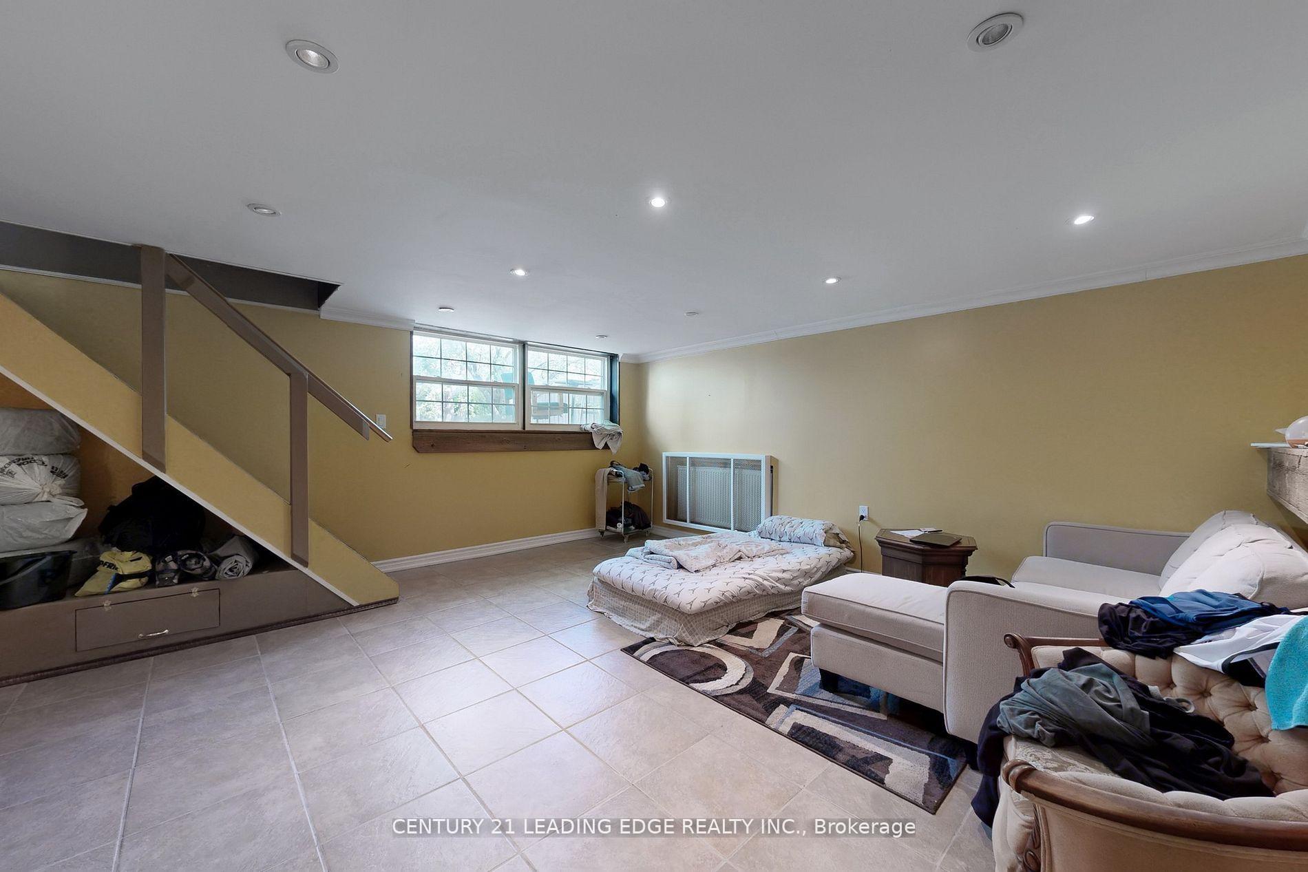 Photo 31 of Unit A, 21 Wexford Boulevard, Scarborough, Wexford-Maryvale — HOMEH