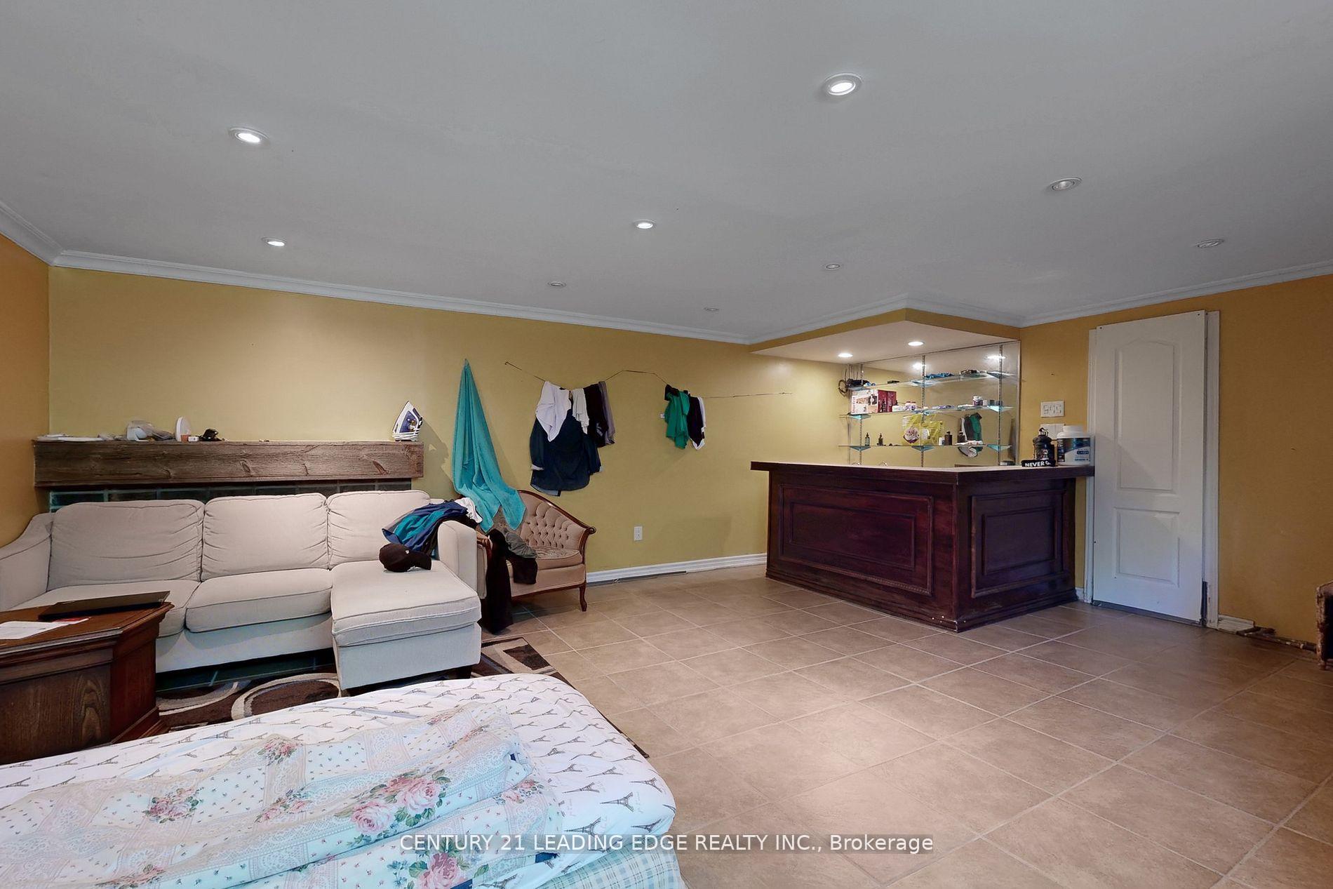 Photo 32 of Unit A, 21 Wexford Boulevard, Scarborough, Wexford-Maryvale — HOMEH