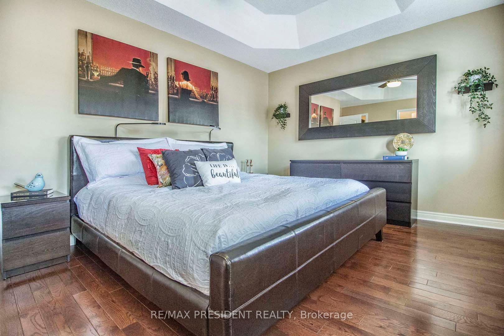 Photo 10 of 44 Robitaille Drive, Brampton, Sandringham-Wellington — HOMEH