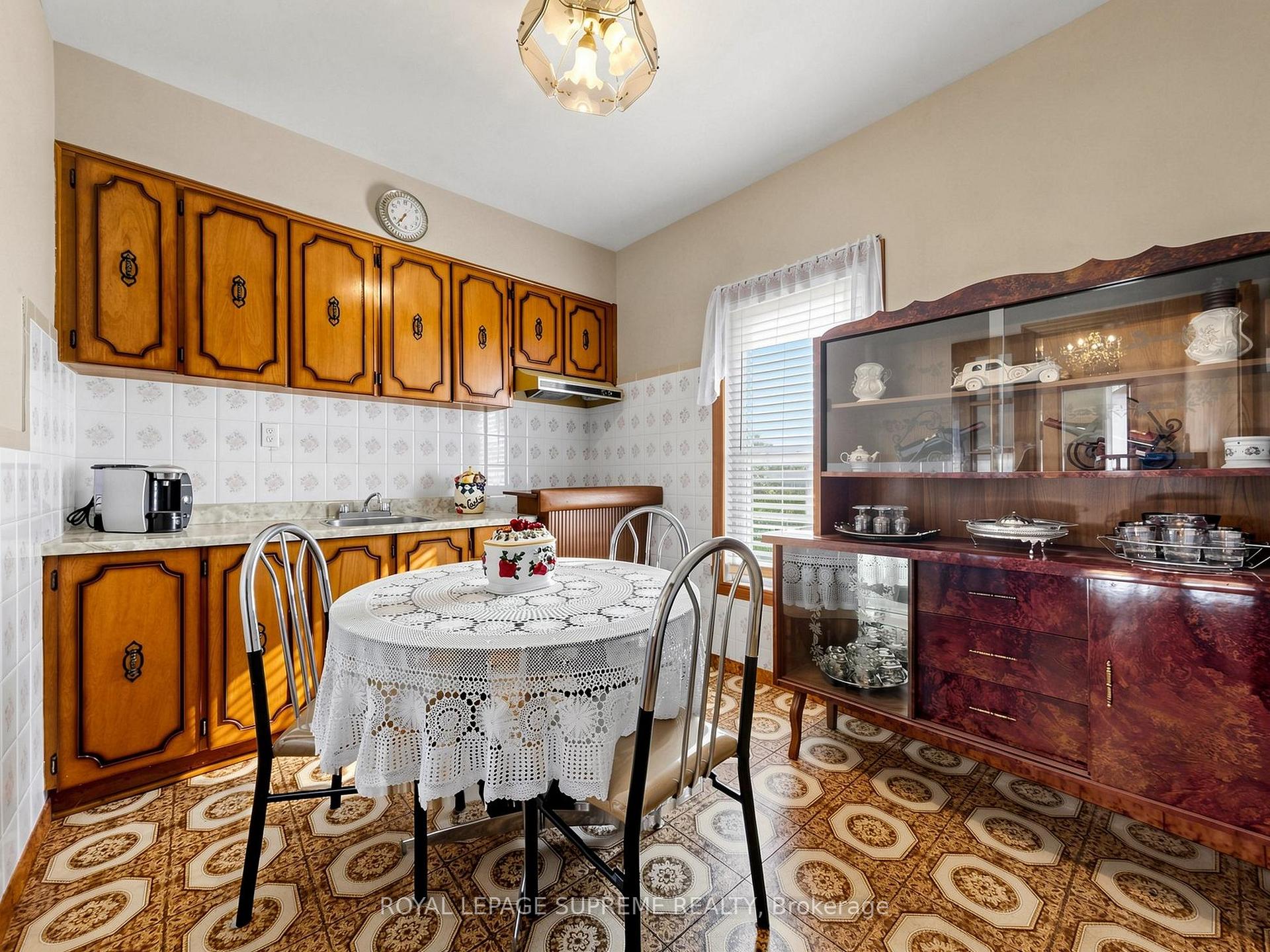 Photo 20 of 196 Palmerston Avenue, Toronto, Palmerston-Little Italy — HOMEH