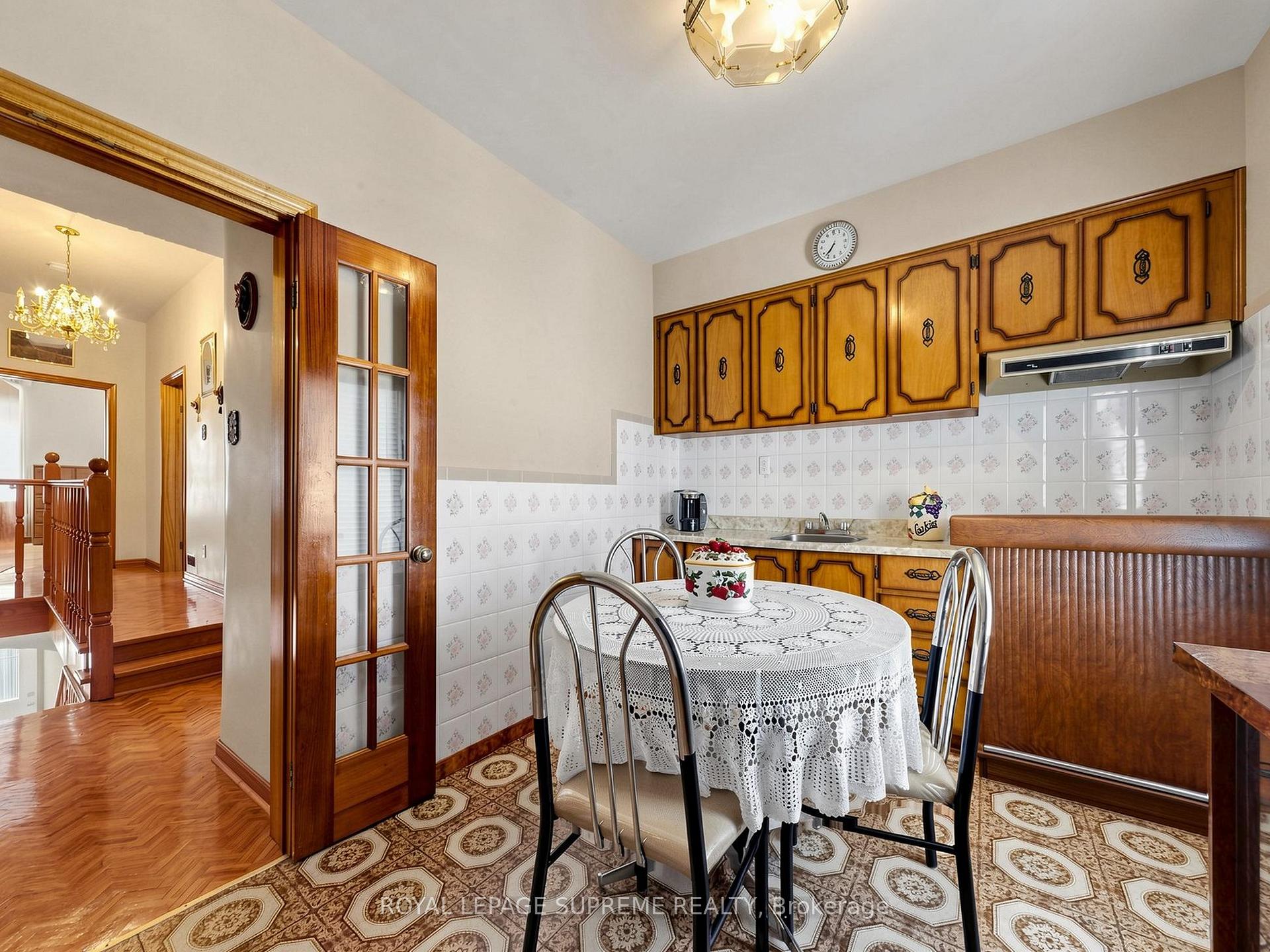 Photo 21 of 196 Palmerston Avenue, Toronto, Palmerston-Little Italy — HOMEH