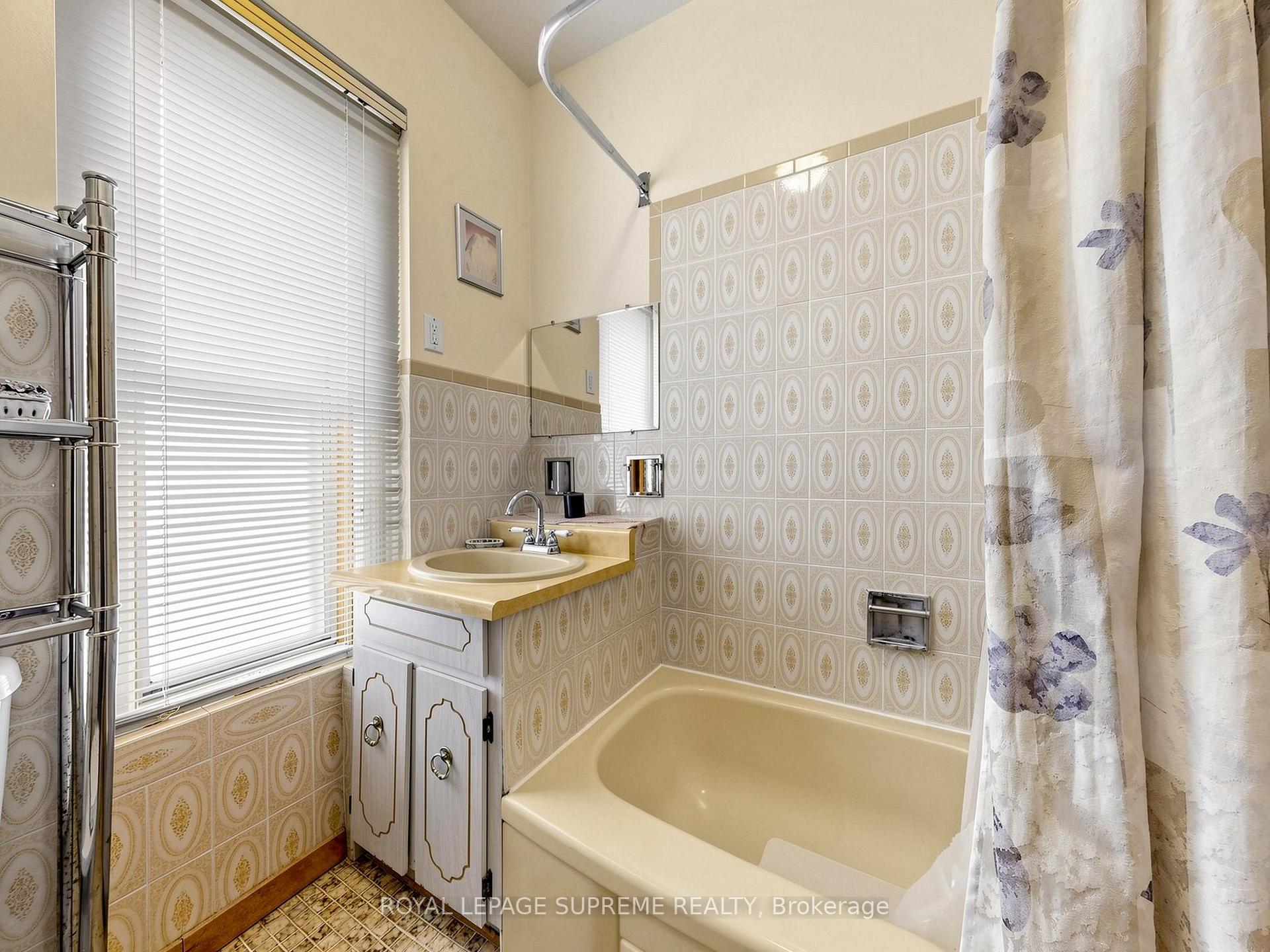 Photo 29 of 196 Palmerston Avenue, Toronto, Palmerston-Little Italy — HOMEH