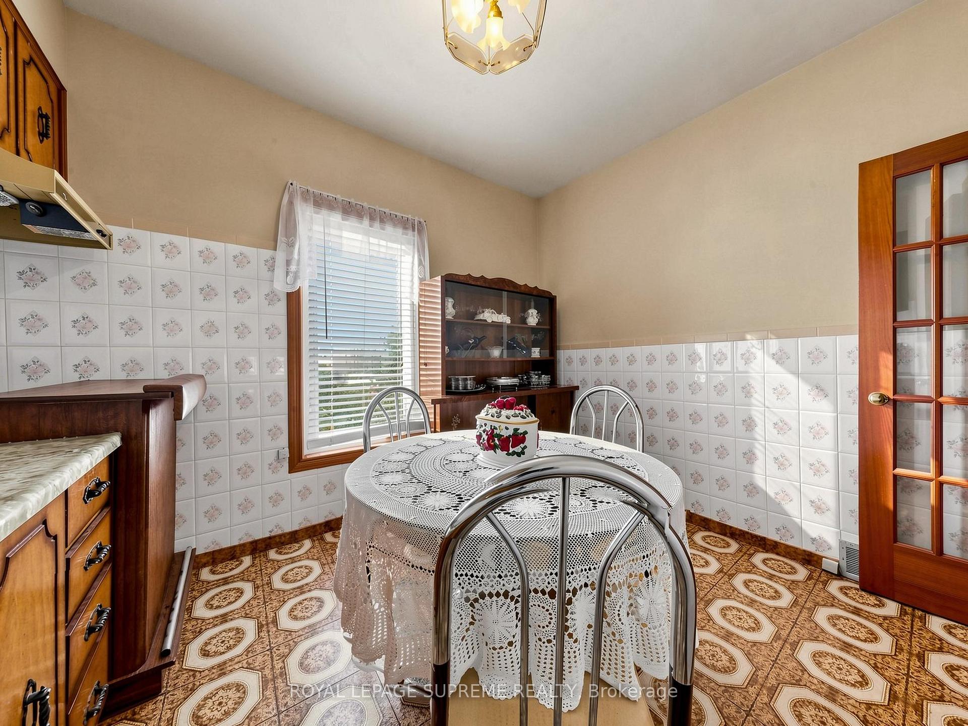 Photo 41 of 196 Palmerston Avenue, Toronto, Palmerston-Little Italy — HOMEH