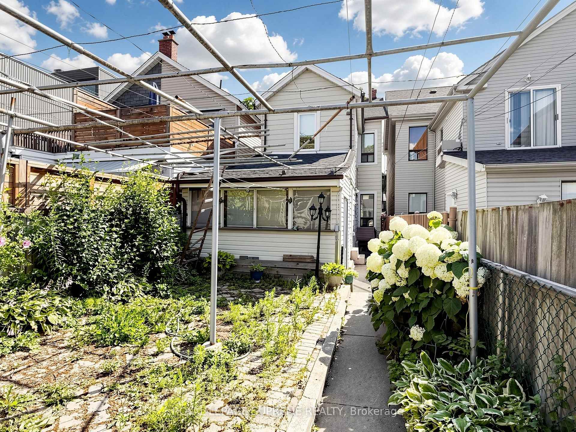 Photo 45 of 196 Palmerston Avenue, Toronto, Palmerston-Little Italy — HOMEH