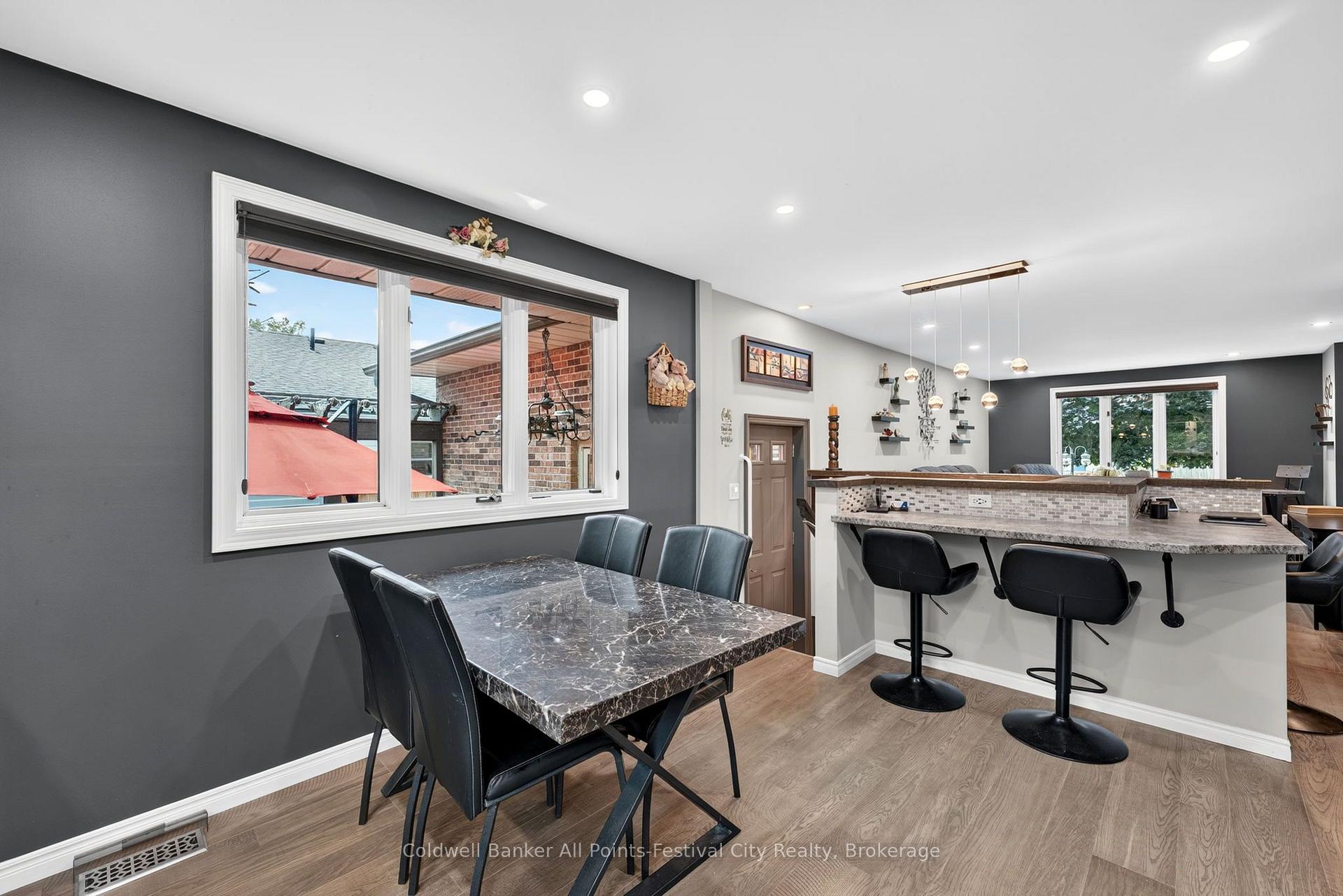 Photo 12 of 128 Cambria Road N, Goderich, Goderich (Town) — HOMEH