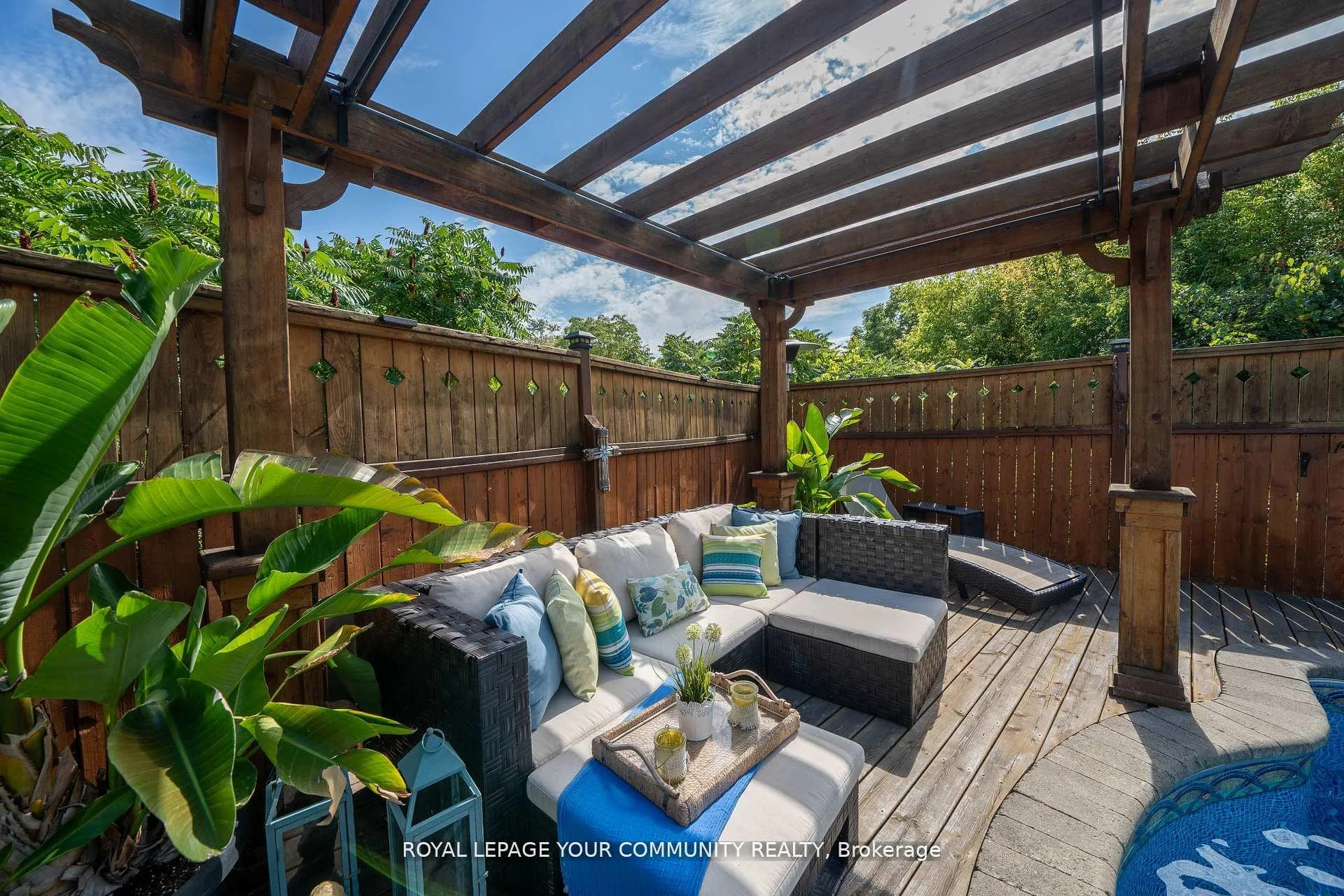 Photo 27 of 8065 Kipling Avenue, Vaughan, West Woodbridge — HOMEH