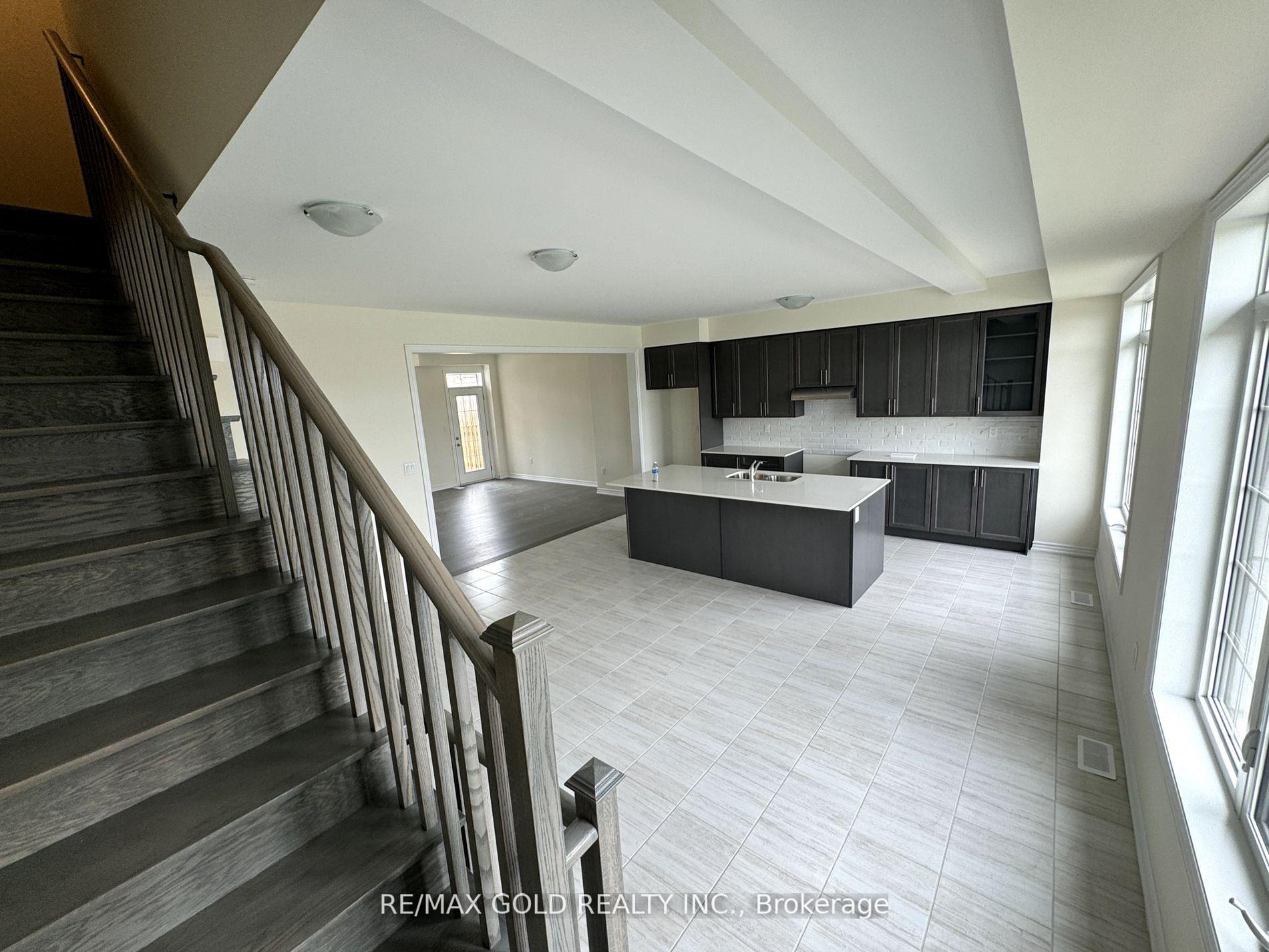 Photo 4 of 75 Hayrake Street, Brampton, Snelgrove — HOMEH