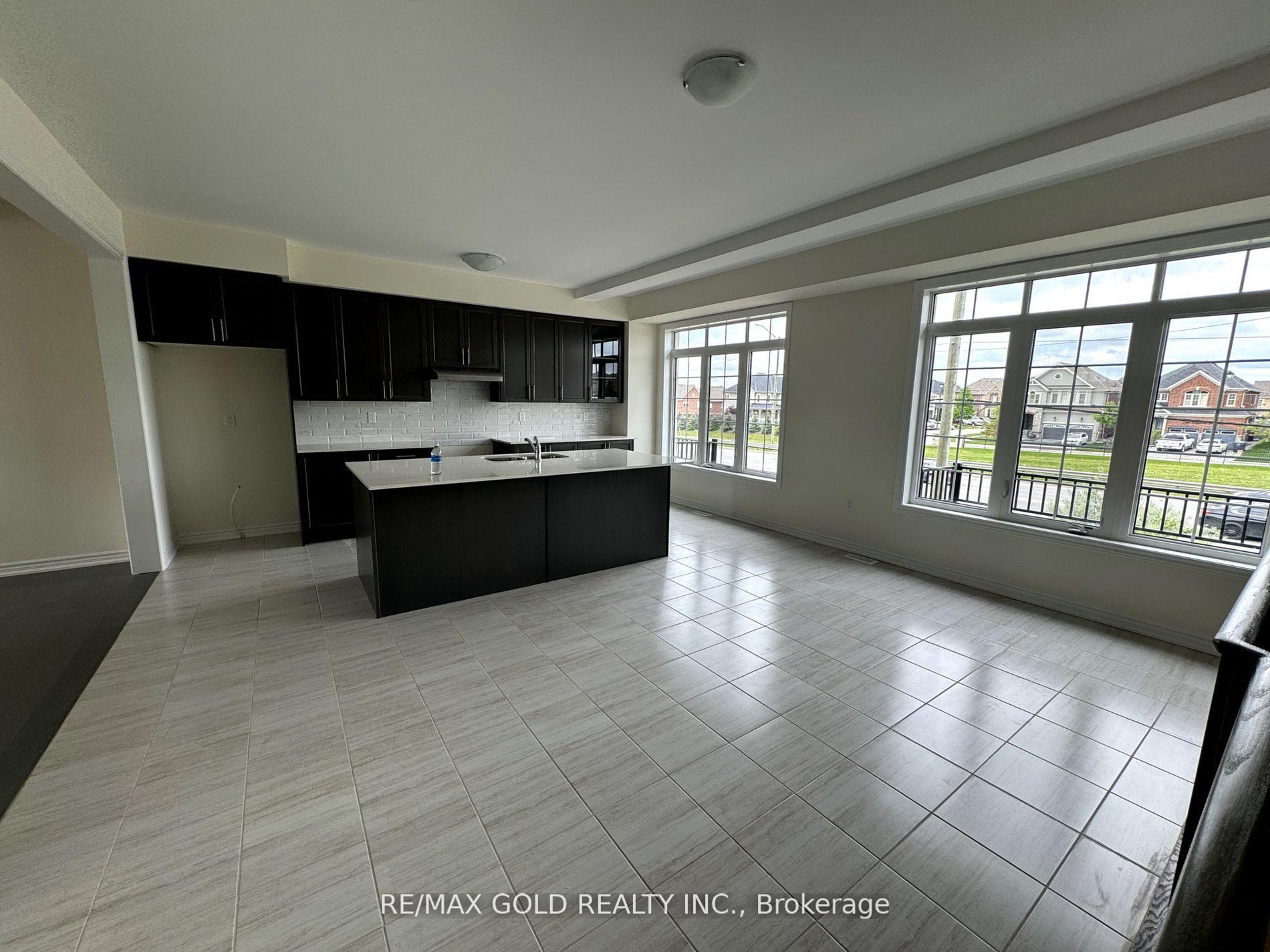Photo 5 of 75 Hayrake Street, Brampton, Snelgrove — HOMEH