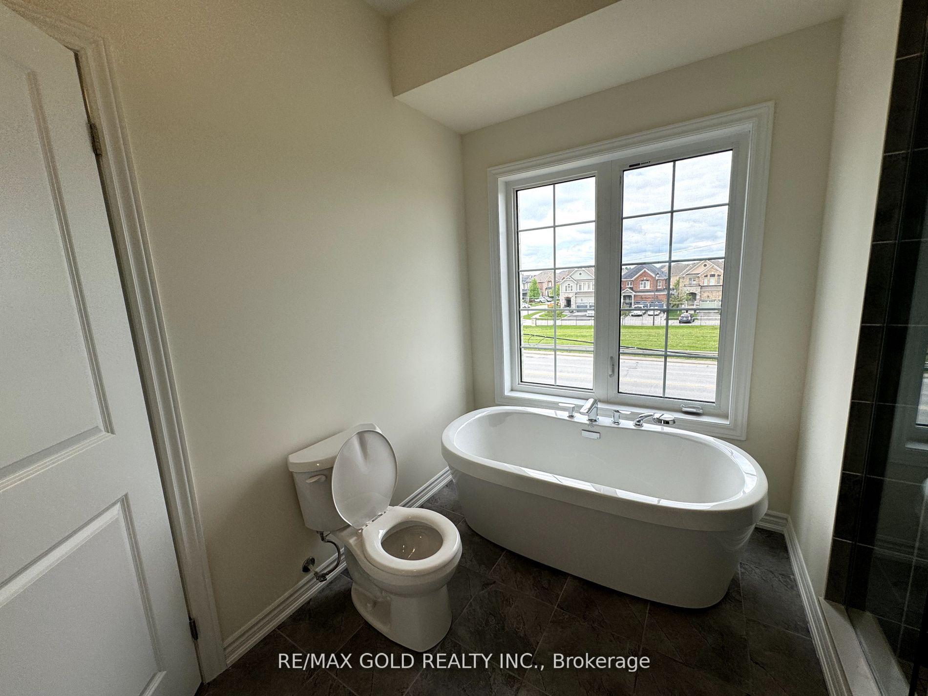 Photo 12 of 75 Hayrake Street, Brampton, Snelgrove — HOMEH