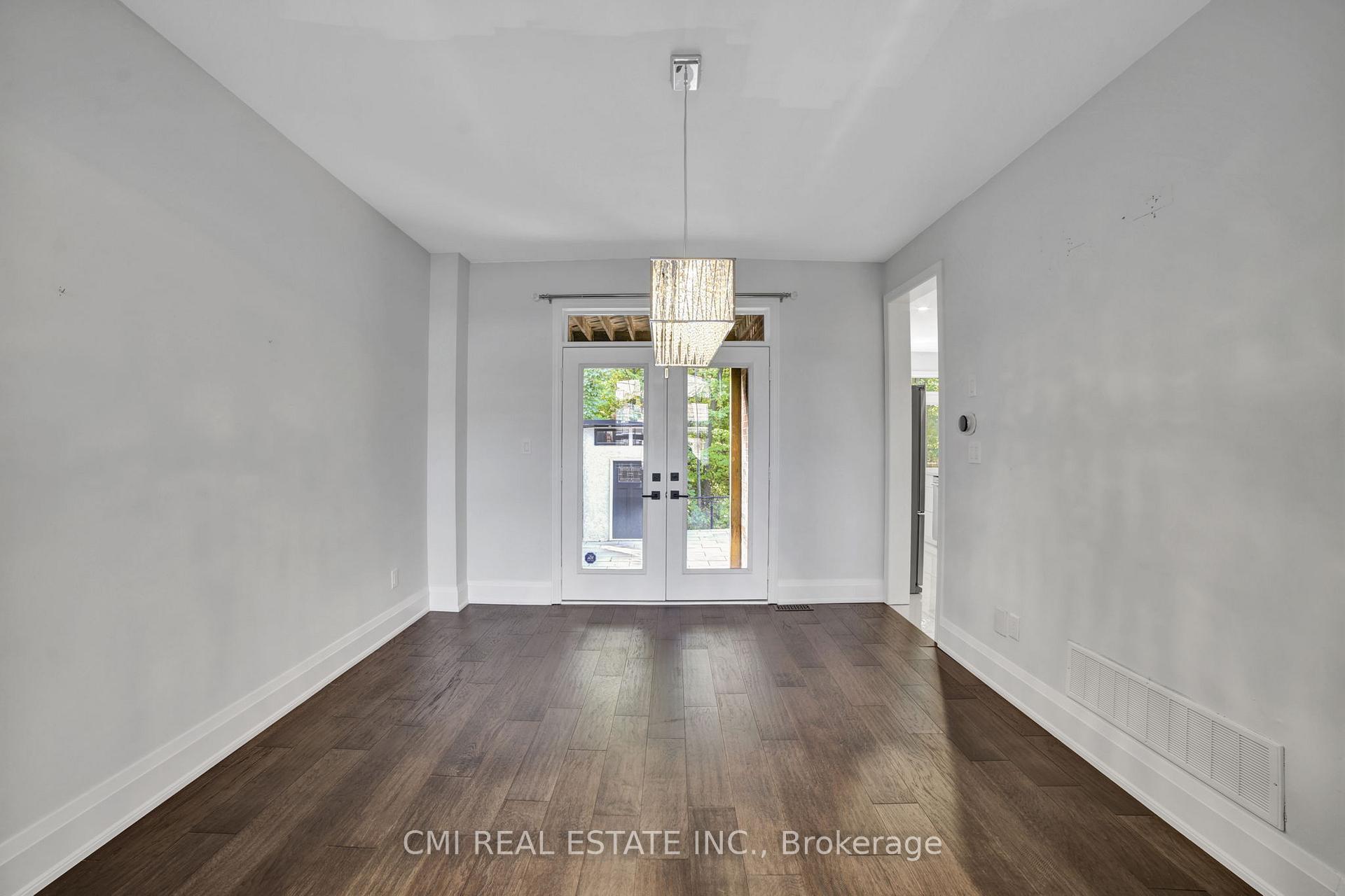 Photo 21 of 2171 Jardine Crescent, Burlington, Orchard — HOMEH