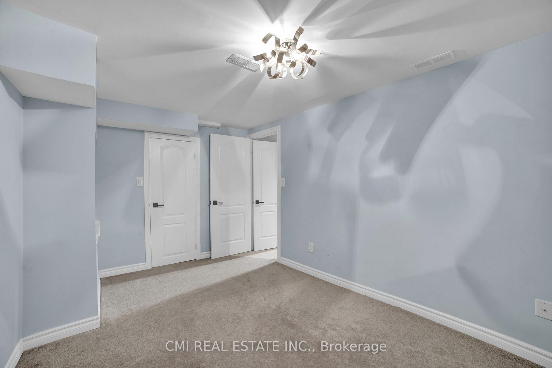 Photo 33 of 2171 Jardine Crescent, Burlington, Orchard — HOMEH