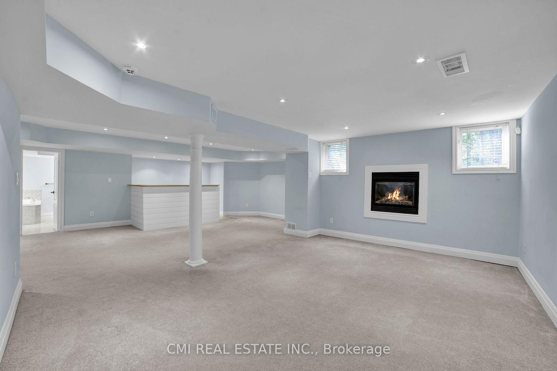 Photo 36 of 2171 Jardine Crescent, Burlington, Orchard — HOMEH