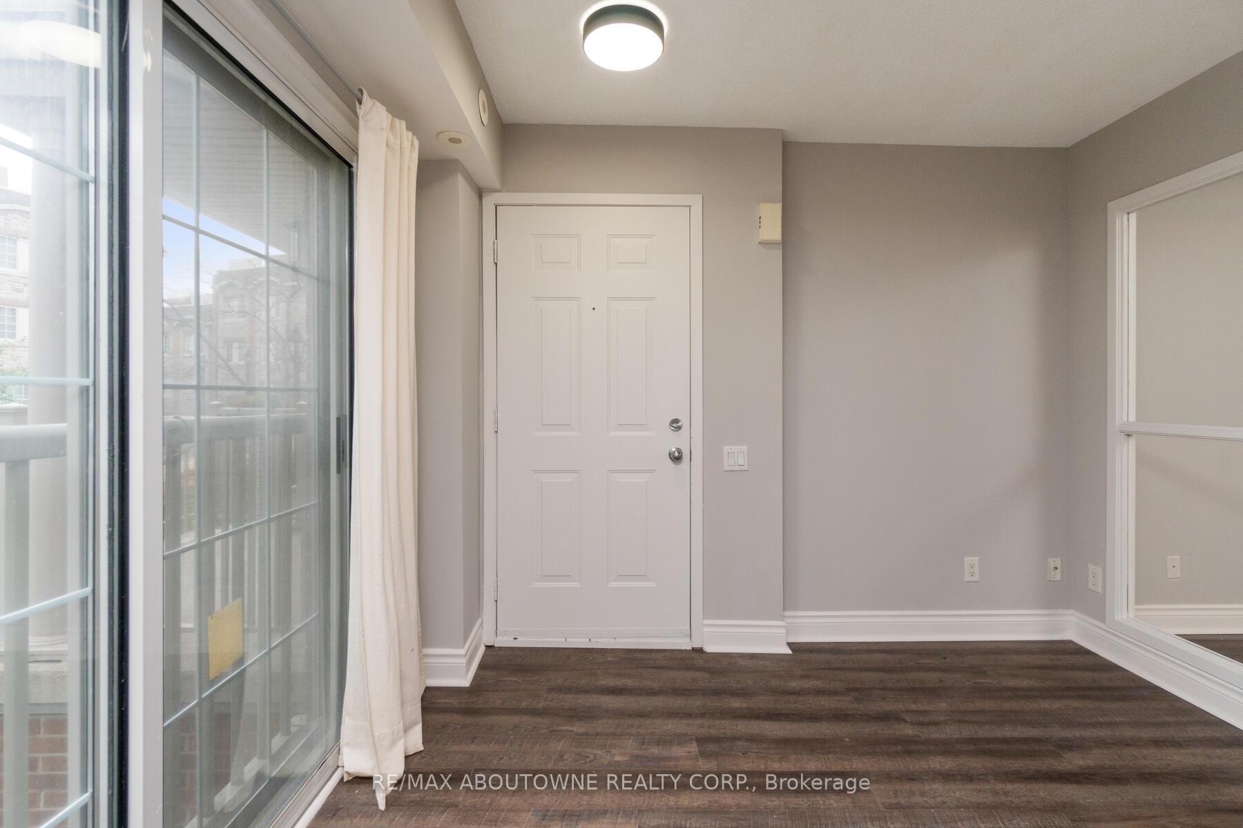 Photo 4 of Unit 79, 9 Windermere Avenue, Toronto, High Park-Swansea — HOMEH