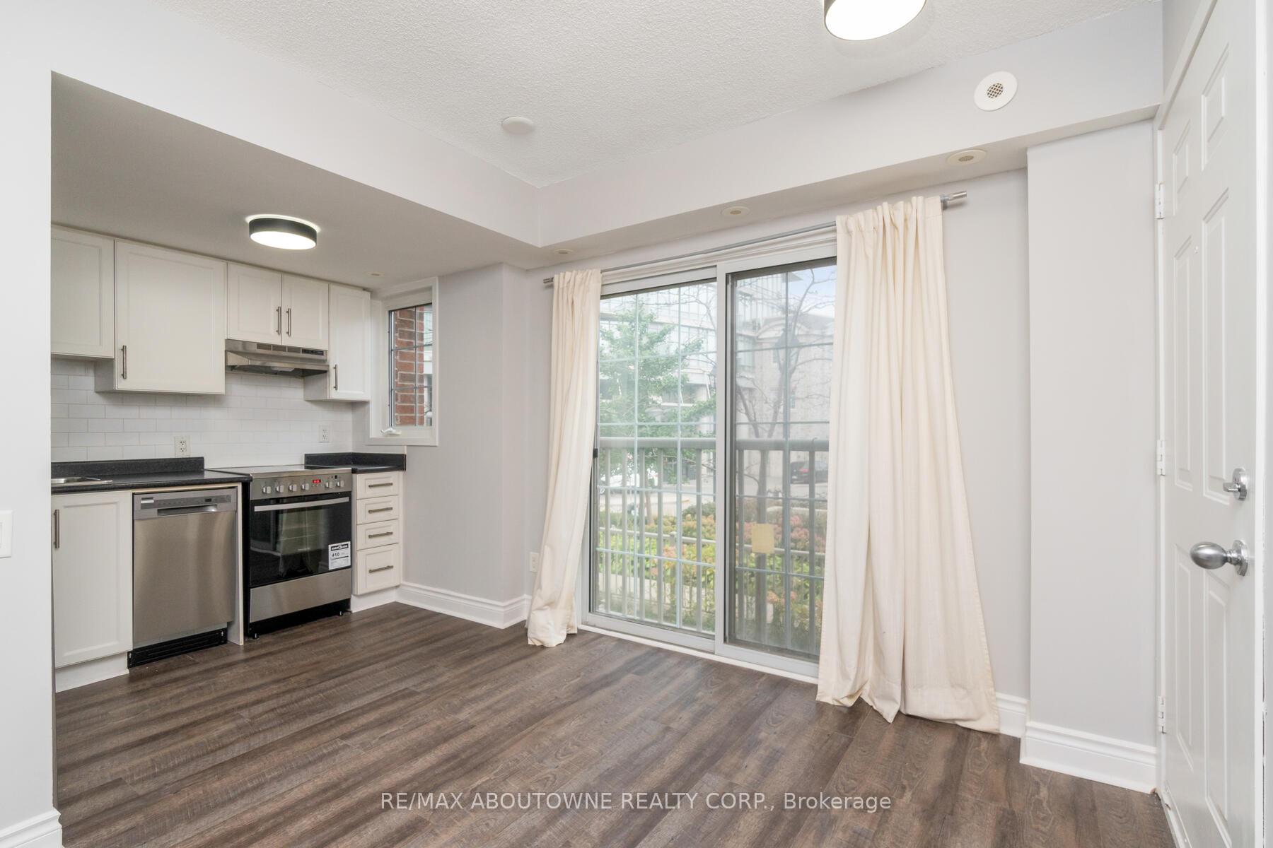 Photo 9 of Unit 79, 9 Windermere Avenue, Toronto, High Park-Swansea — HOMEH