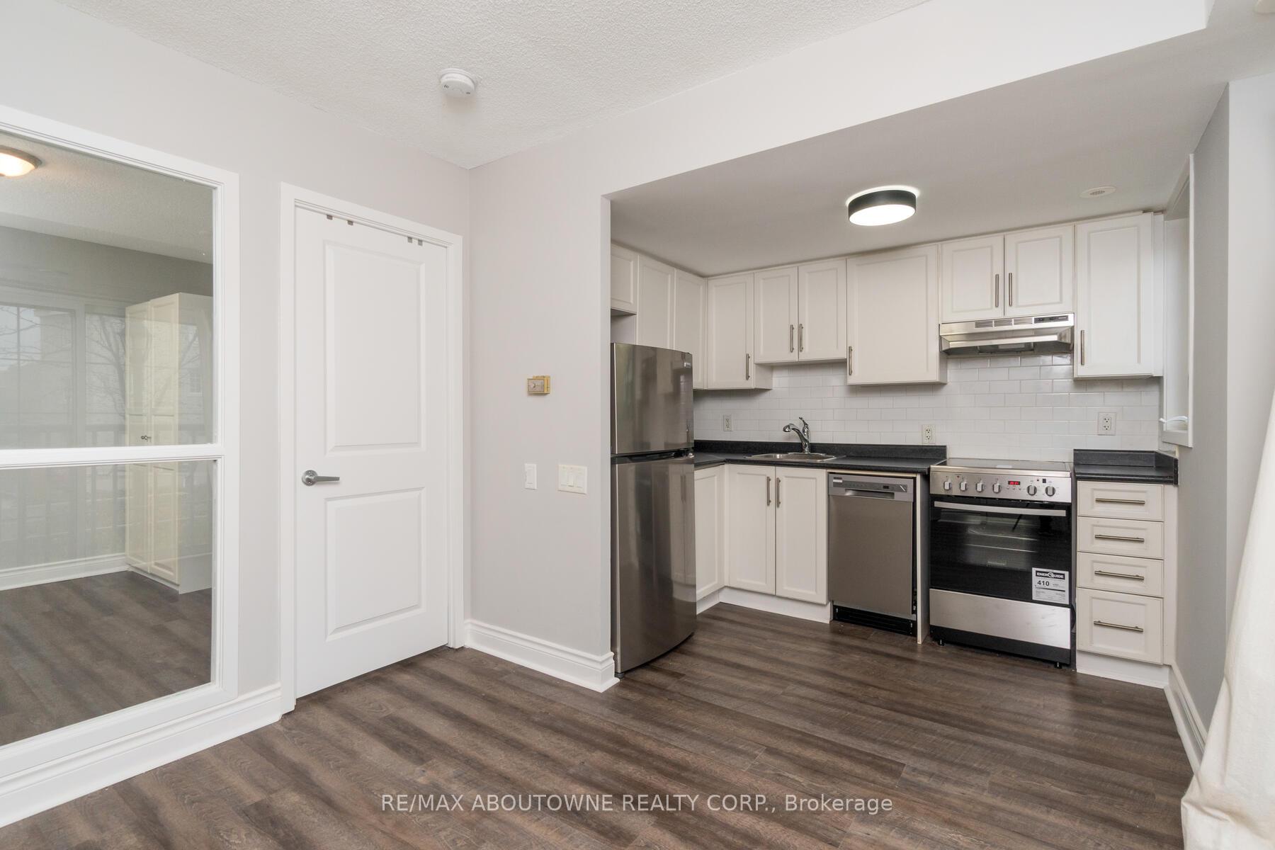 Photo 12 of Unit 79, 9 Windermere Avenue, Toronto, High Park-Swansea — HOMEH