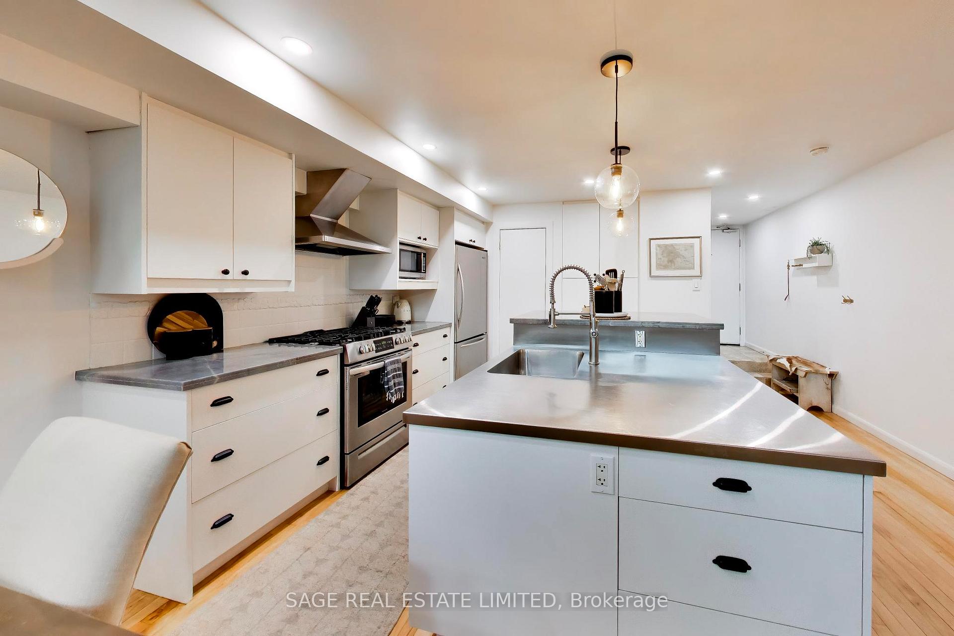 Photo 6 of Unit 111, 660 Pape Avenue, Toronto, North Riverdale — HOMEH