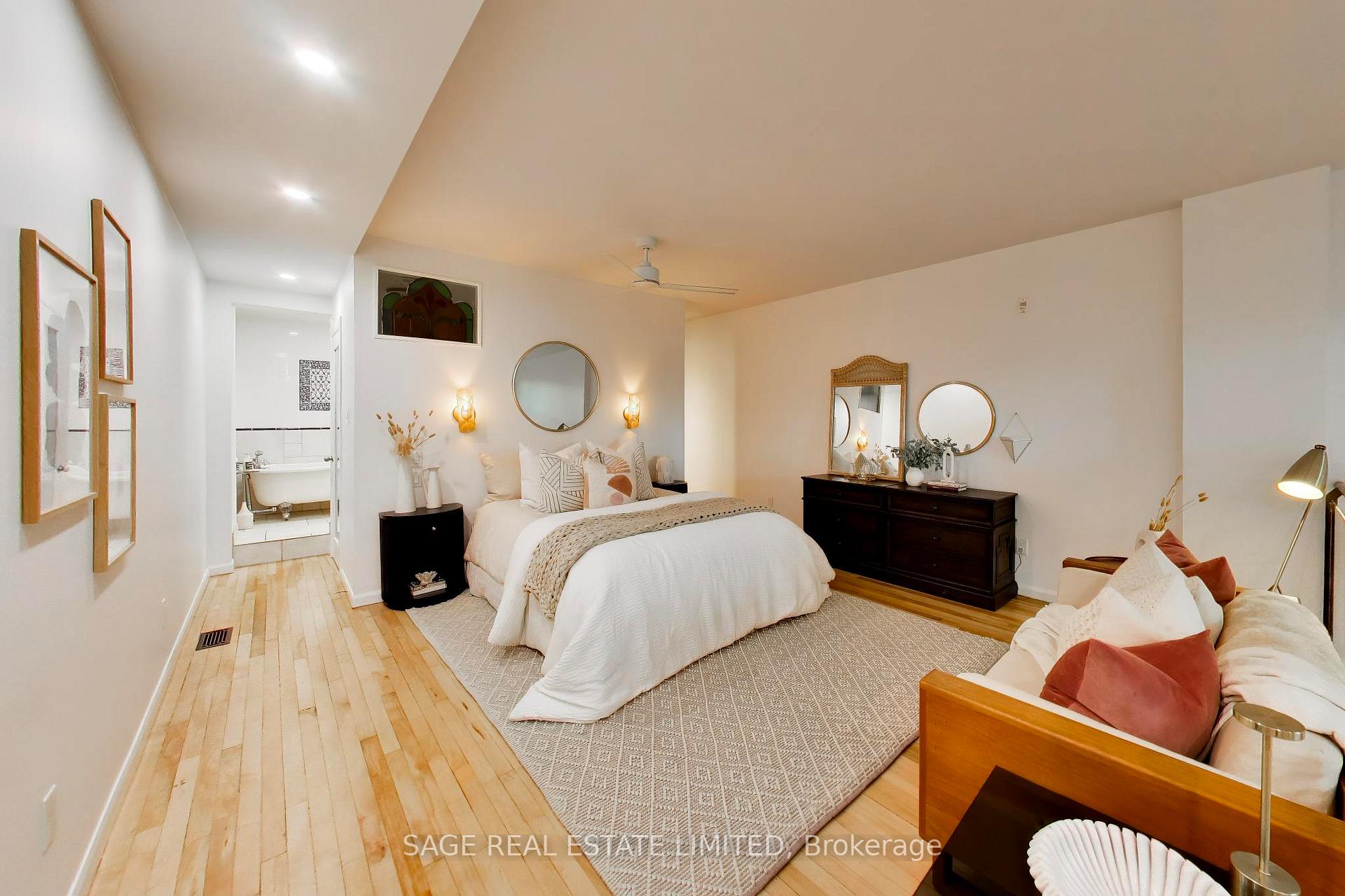 Photo 12 of Unit 111, 660 Pape Avenue, Toronto, North Riverdale — HOMEH