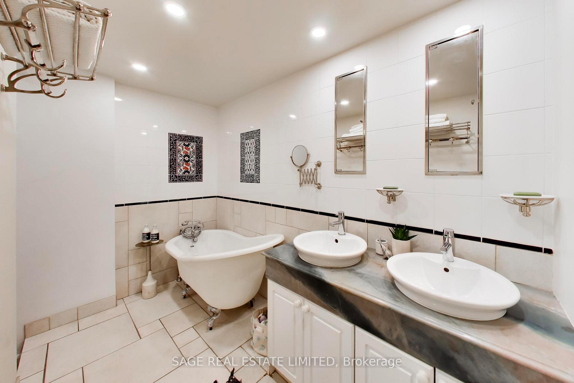 Photo 13 of Unit 111, 660 Pape Avenue, Toronto, North Riverdale — HOMEH