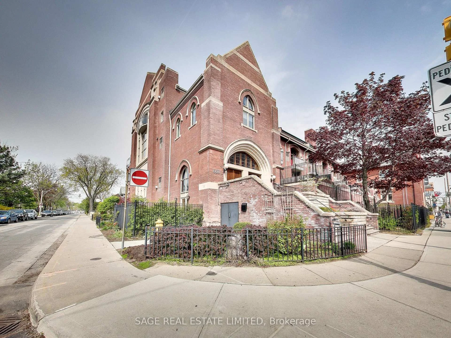 Photo 5 of Unit 111, 660 Pape Avenue, Toronto, North Riverdale — HOMEH