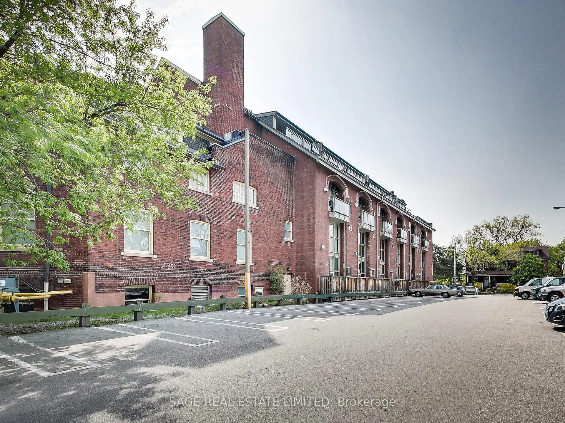 Photo 11 of Unit 111, 660 Pape Avenue, Toronto, North Riverdale — HOMEH