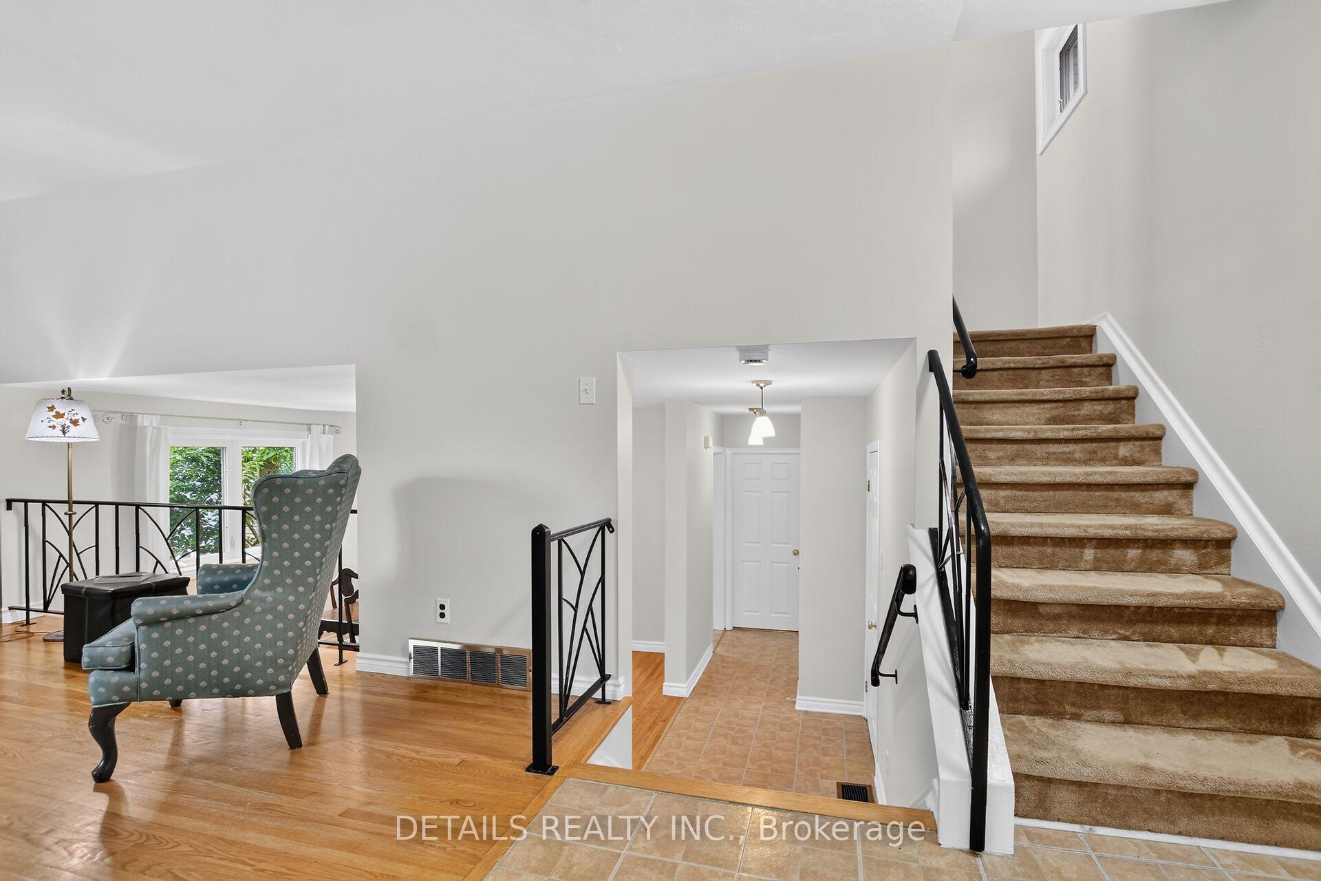 Photo 5 of 2193 Fife Crescent, Ottawa, Elmvale Acres — HOMEH