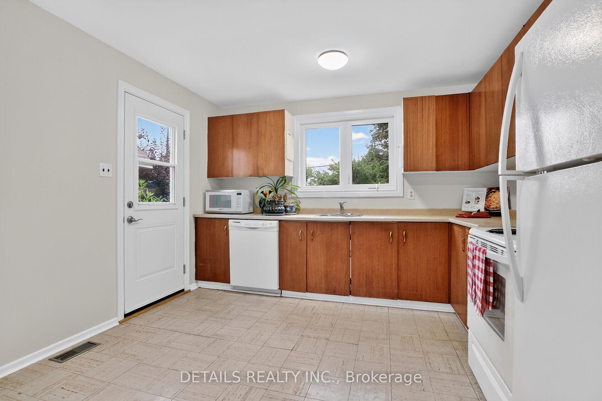Photo 22 of 2193 Fife Crescent, Ottawa, Elmvale Acres — HOMEH