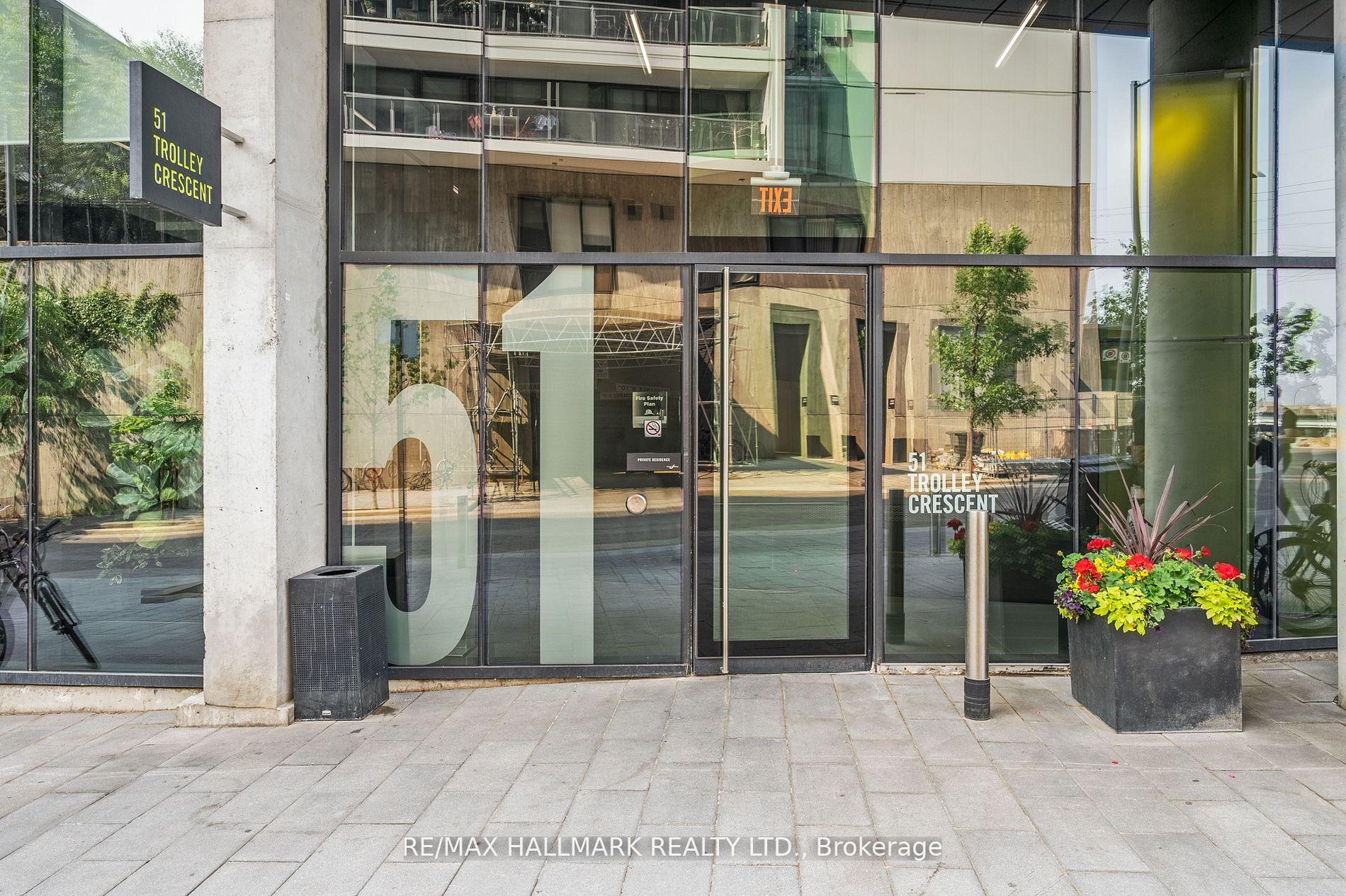 Photo 2 of Unit 917, 51 Trolley Crescent, Toronto, Moss Park — HOMEH