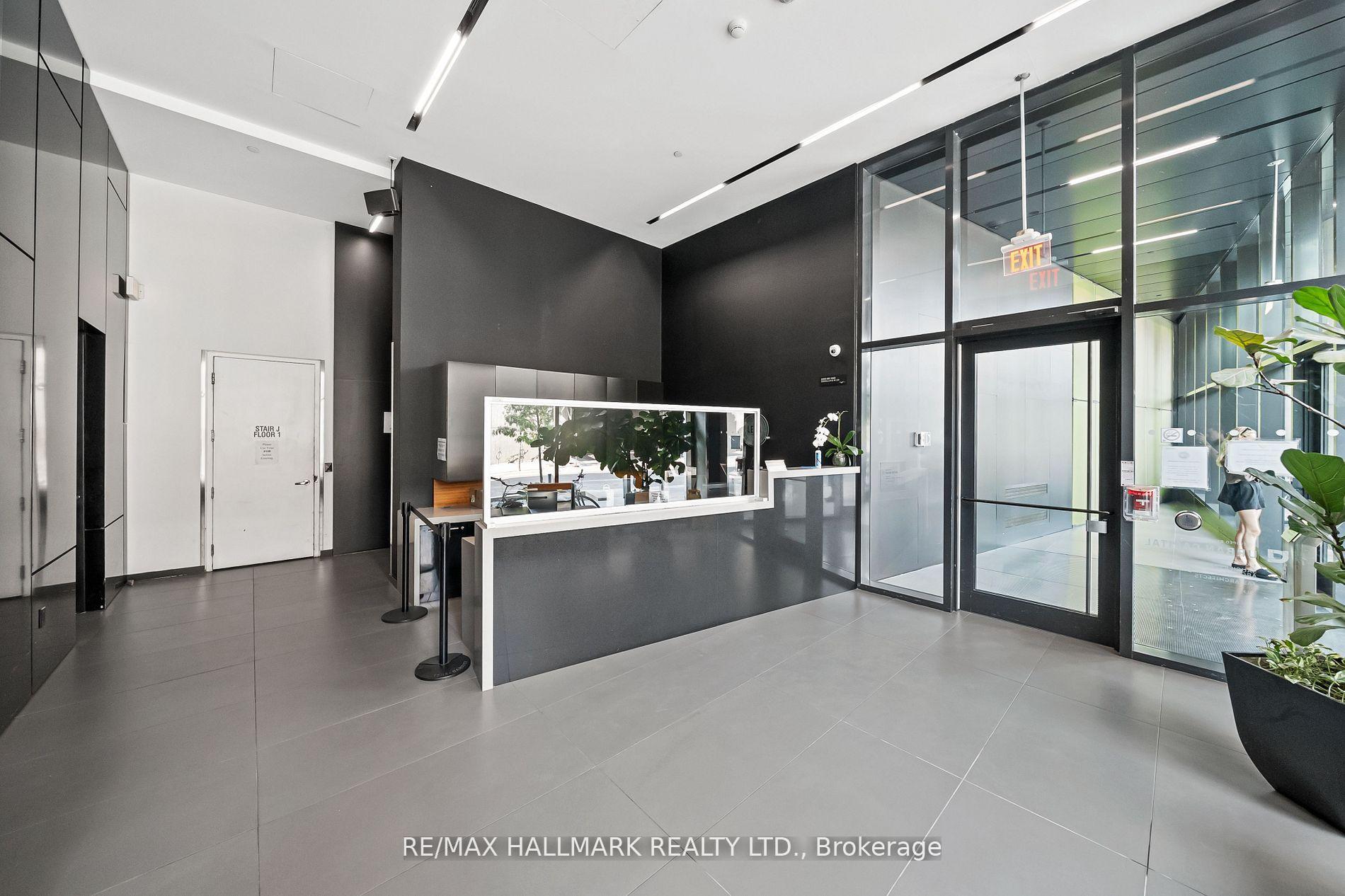 Photo 4 of Unit 917, 51 Trolley Crescent, Toronto, Moss Park — HOMEH
