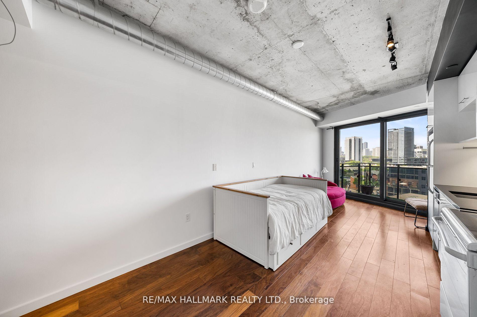 Photo 7 of Unit 917, 51 Trolley Crescent, Toronto, Moss Park — HOMEH
