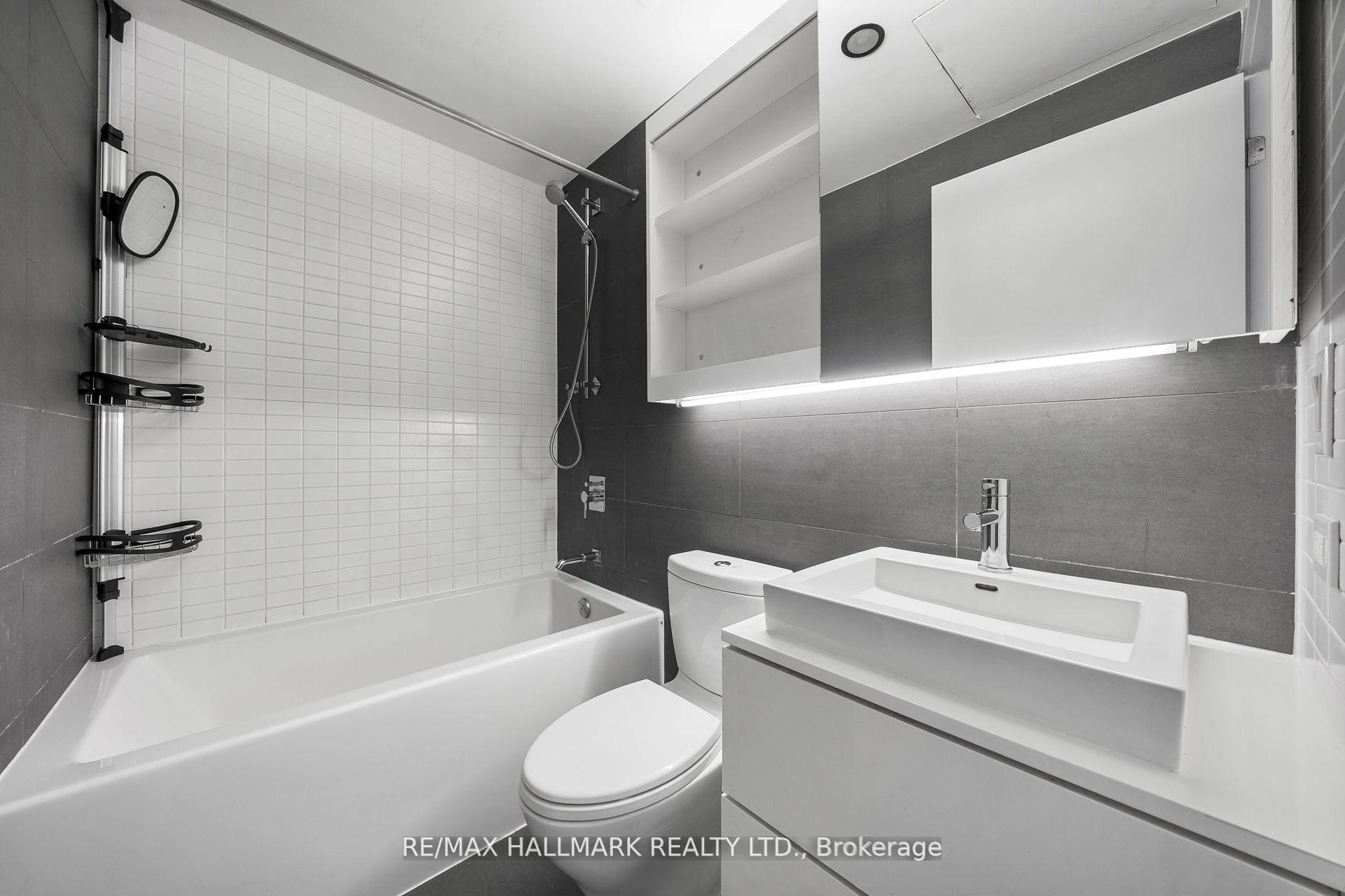 Photo 15 of Unit 917, 51 Trolley Crescent, Toronto, Moss Park — HOMEH