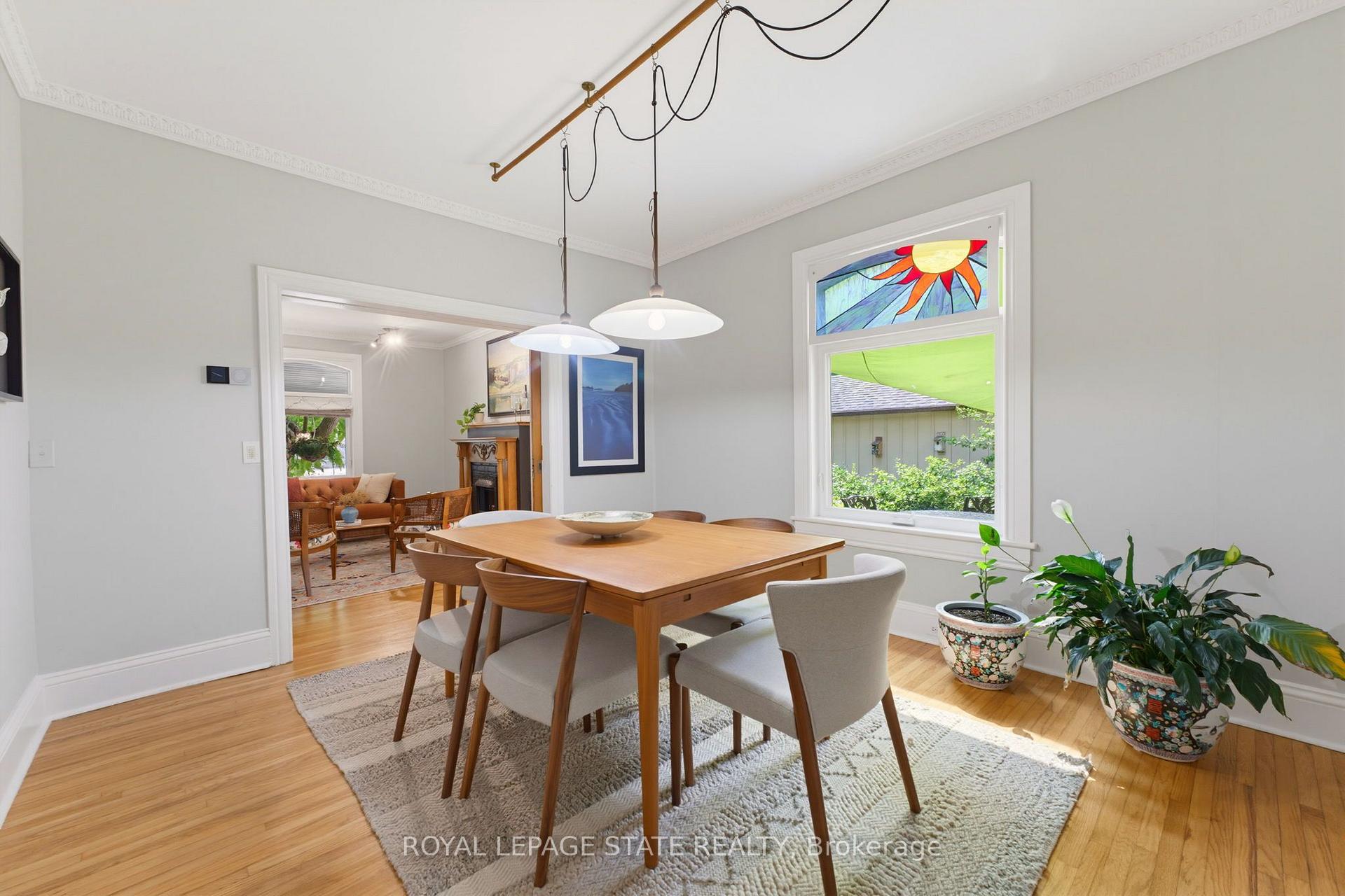 Photo 10 of 109 Victoria Street, Hamilton, Dundas — HOMEH