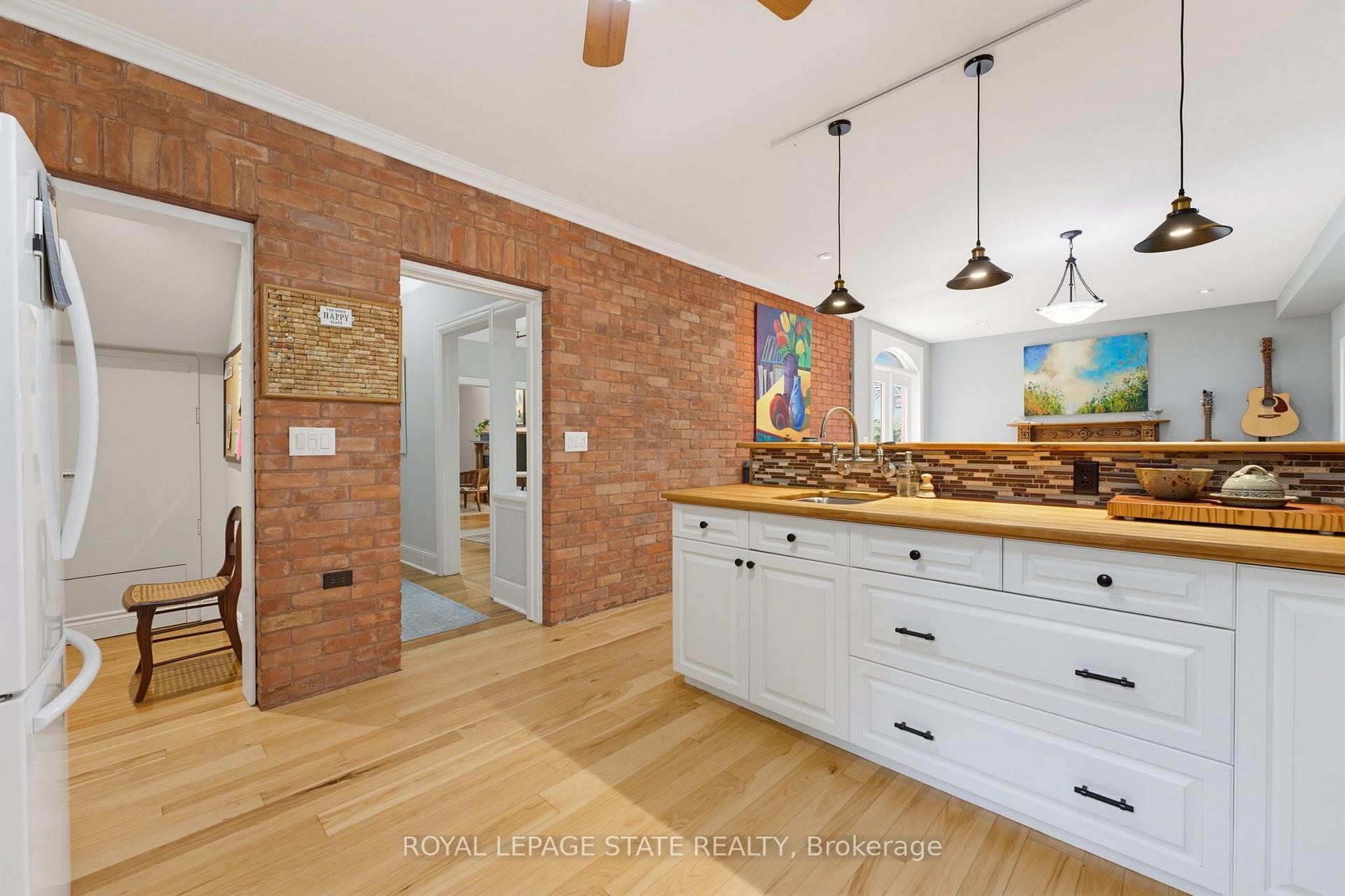 Photo 13 of 109 Victoria Street, Hamilton, Dundas — HOMEH