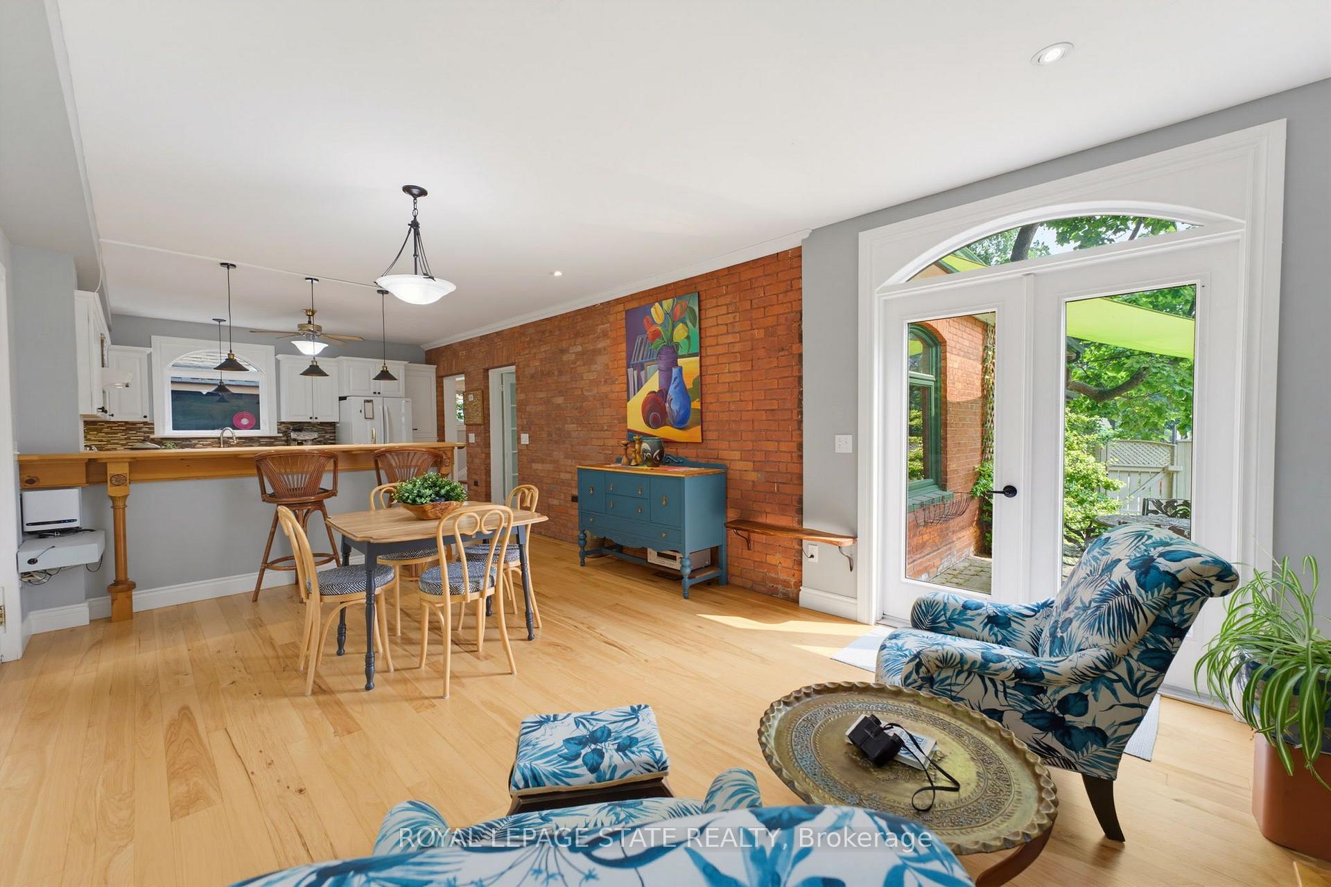 Photo 14 of 109 Victoria Street, Hamilton, Dundas — HOMEH